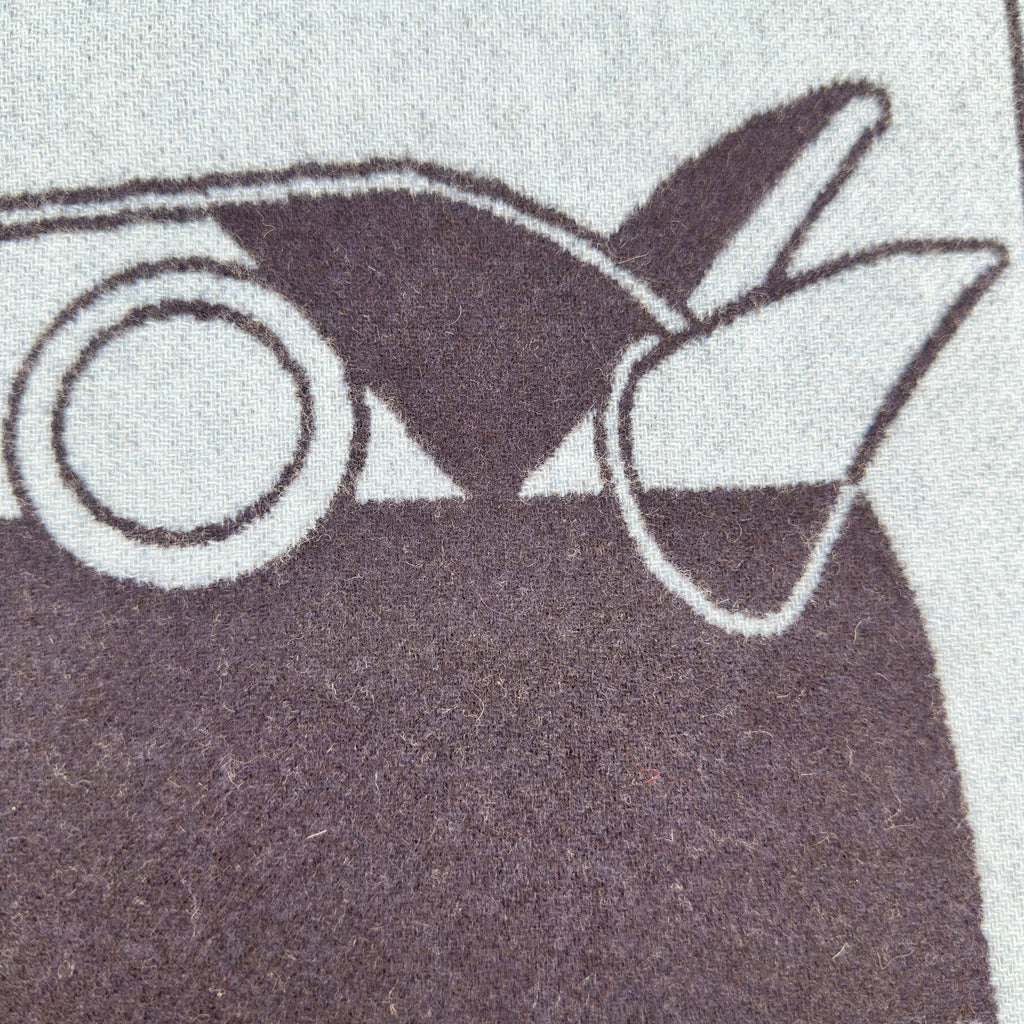 Hermès Camail Scarf Cashmere navy x blue Wears Lint on fabric Wrinkled Jacquard horse gear motif