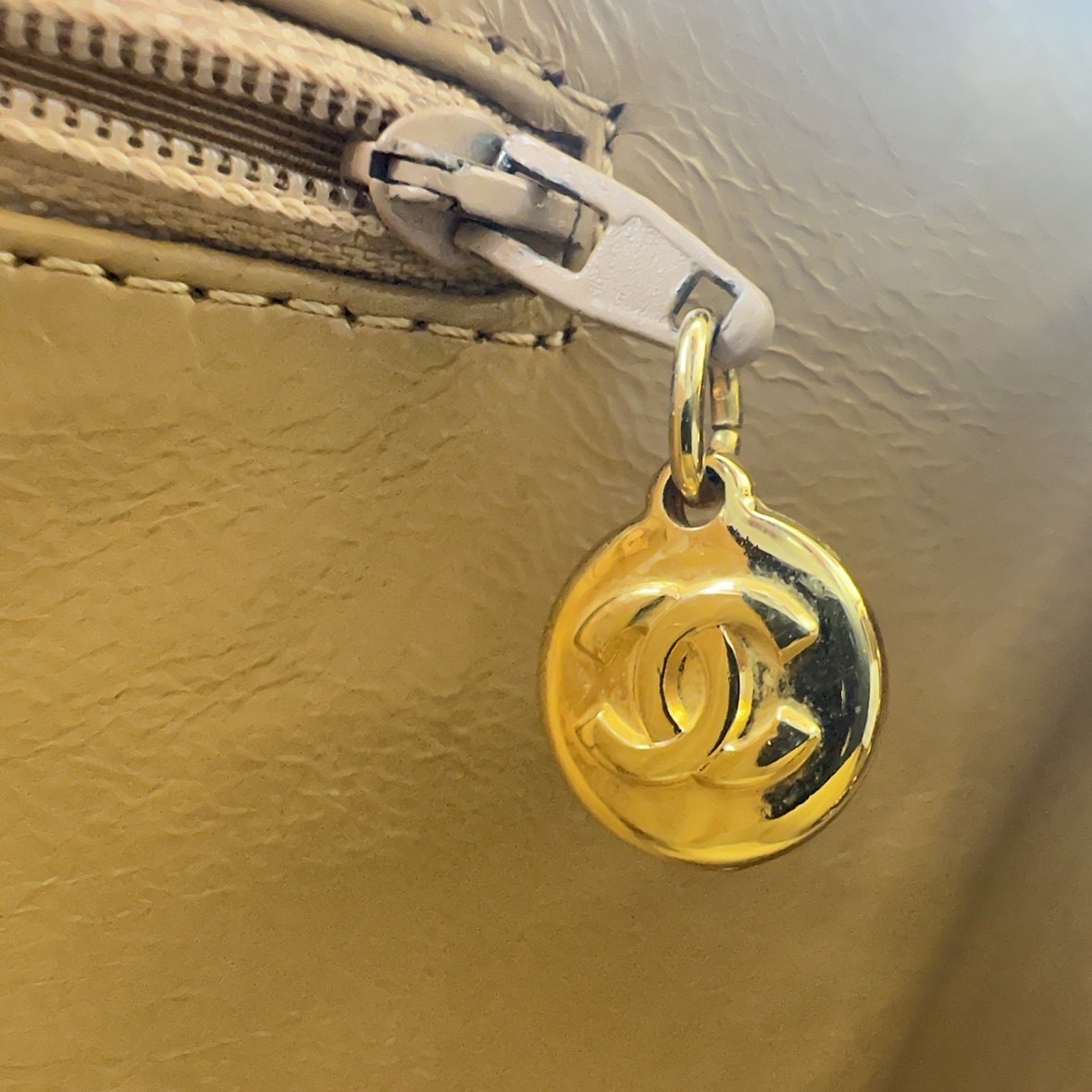 chanel beige quilted caviar leather medallion tote bag