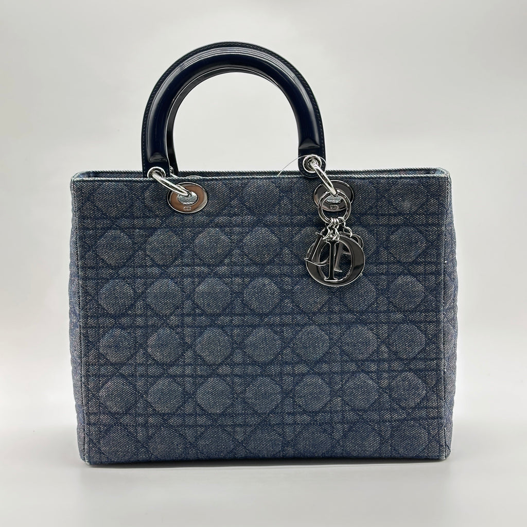 christian Dior lady Dior  cannage large denim patent leather 2 way handbag navy blue open papers