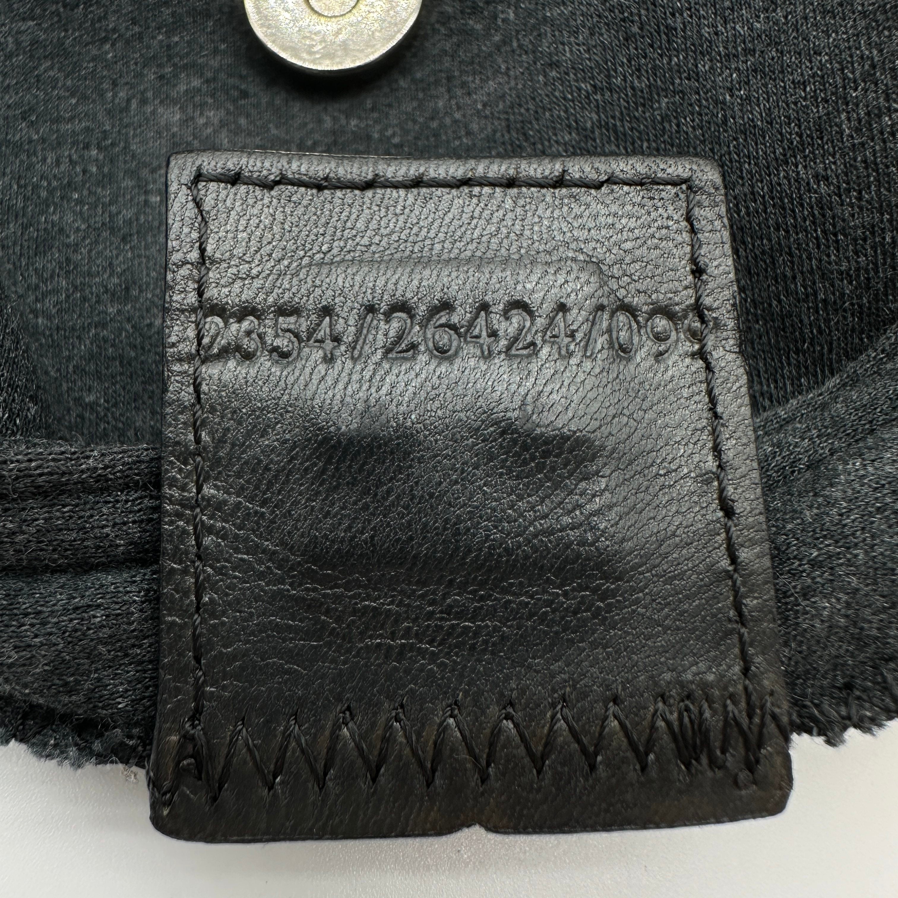 fendi vintage baguette shoulder bag