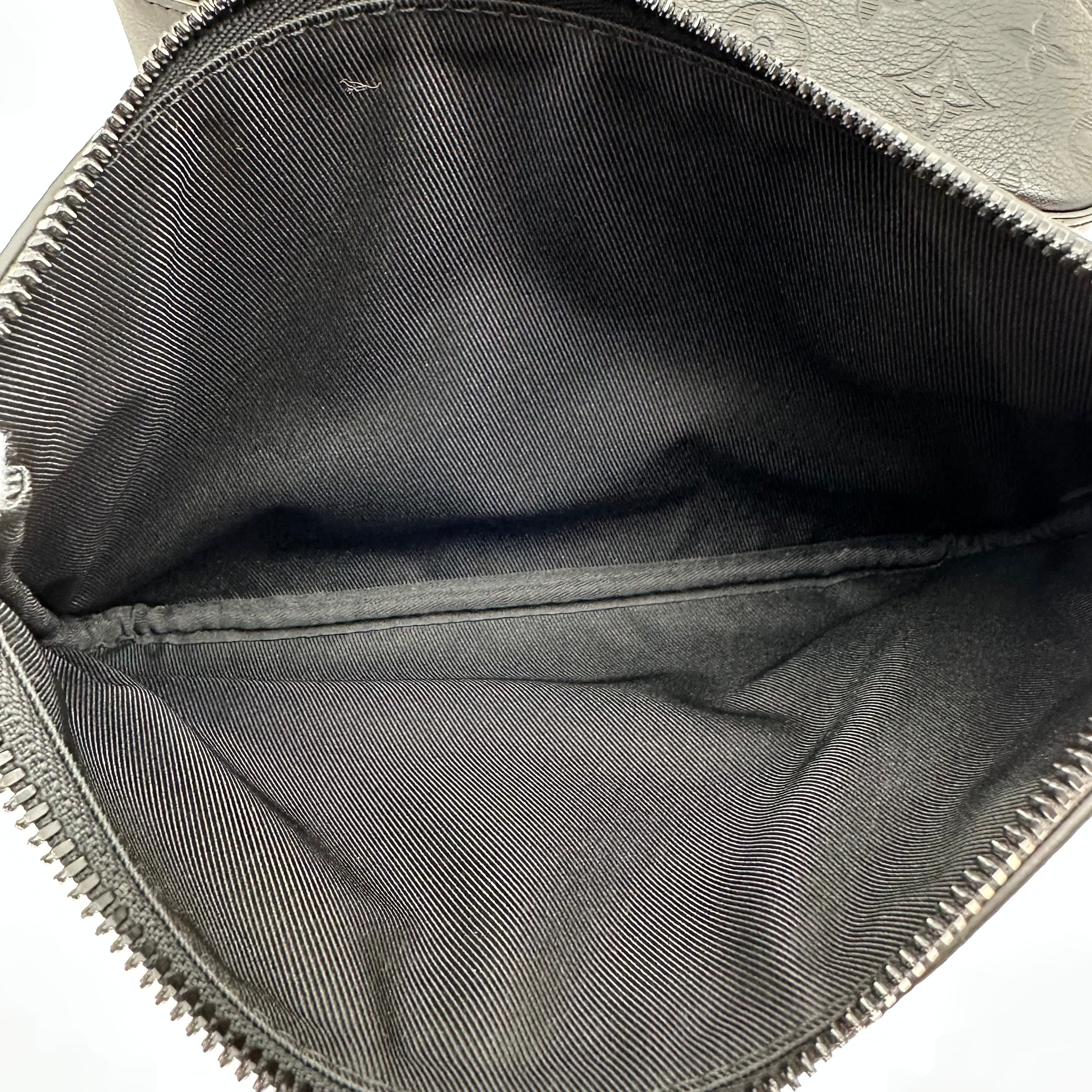 Louis Vuitton Monogram Shadow Trio Messenger M46602 Black with RFID