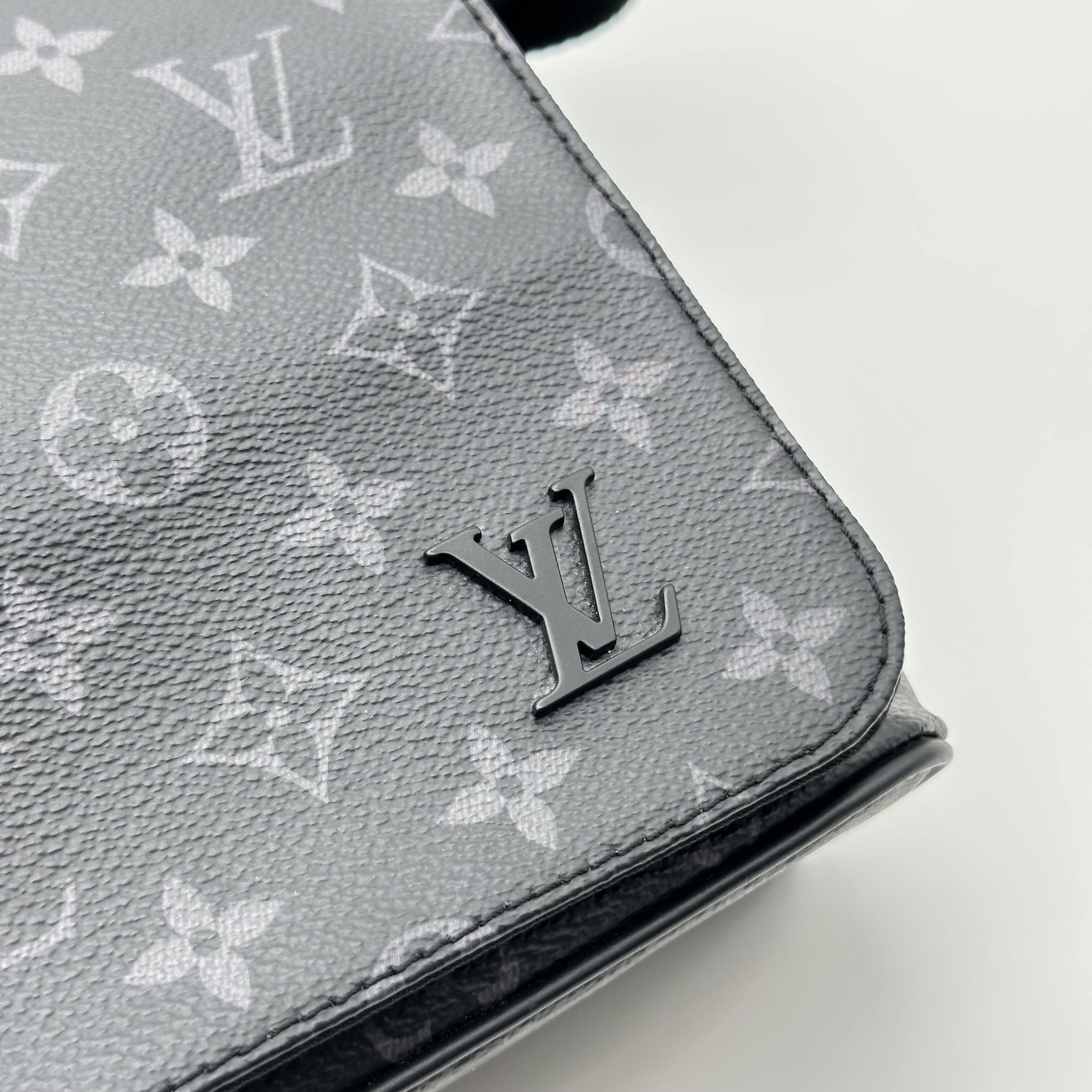 Louis Vuitton Monogram Eclipse District MM M44001 Shoulder Bag