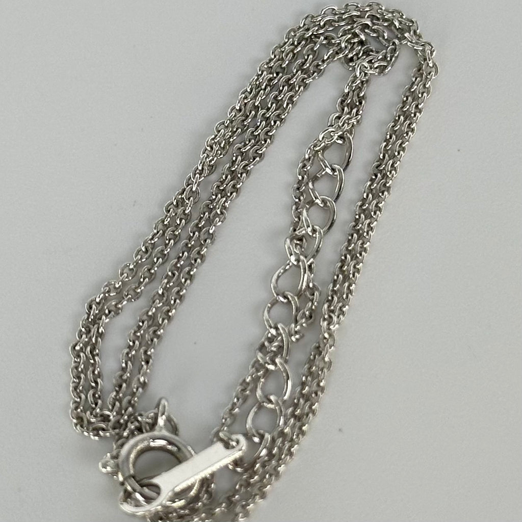 TASAKI Collier de perles Akoya avec motif croix en argent