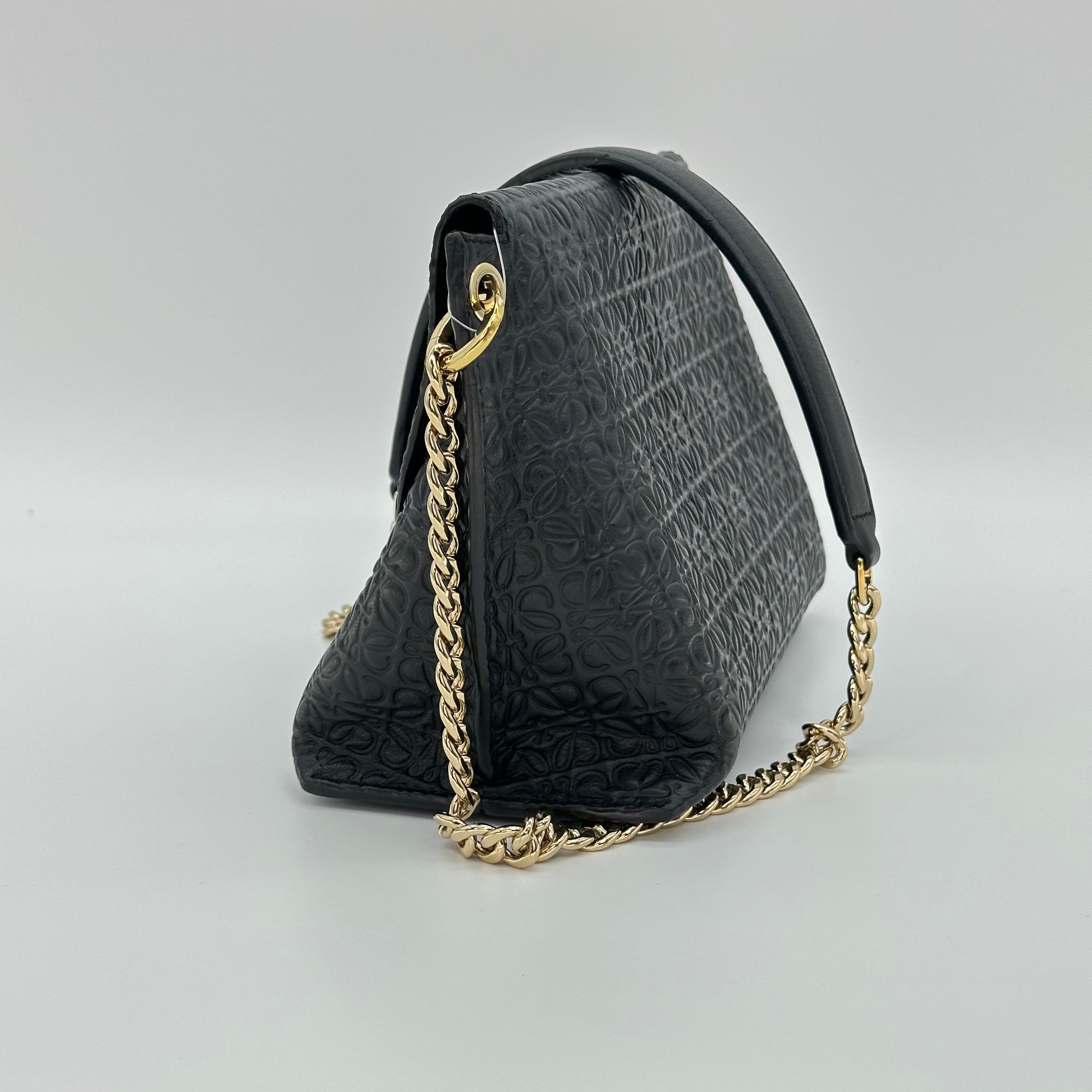 LOEWE avenue chain shoulder bag black gold leather