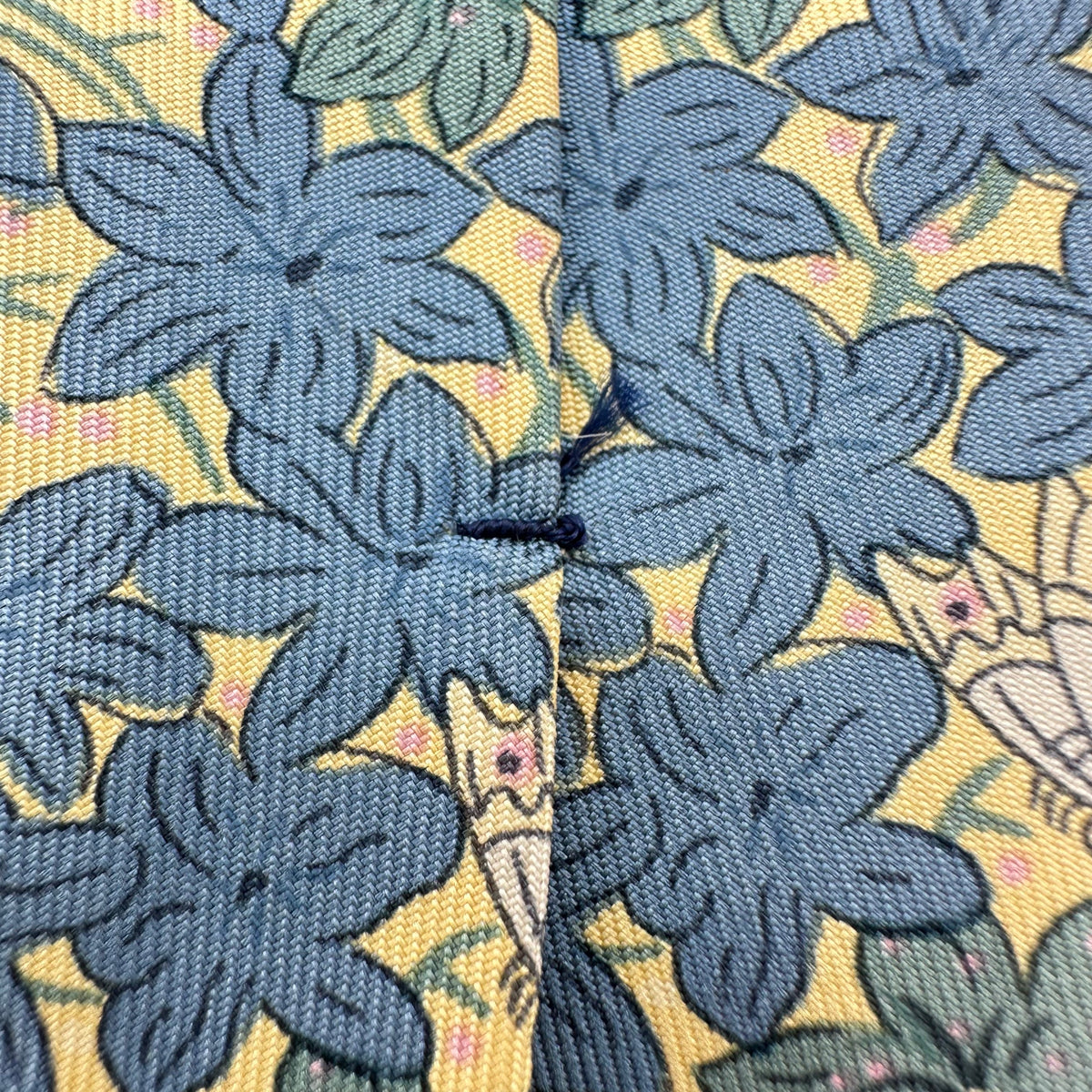 Cravate vintage en soie Hermès – Imprimé rétro classique Style professionnel élégant 100 % soie