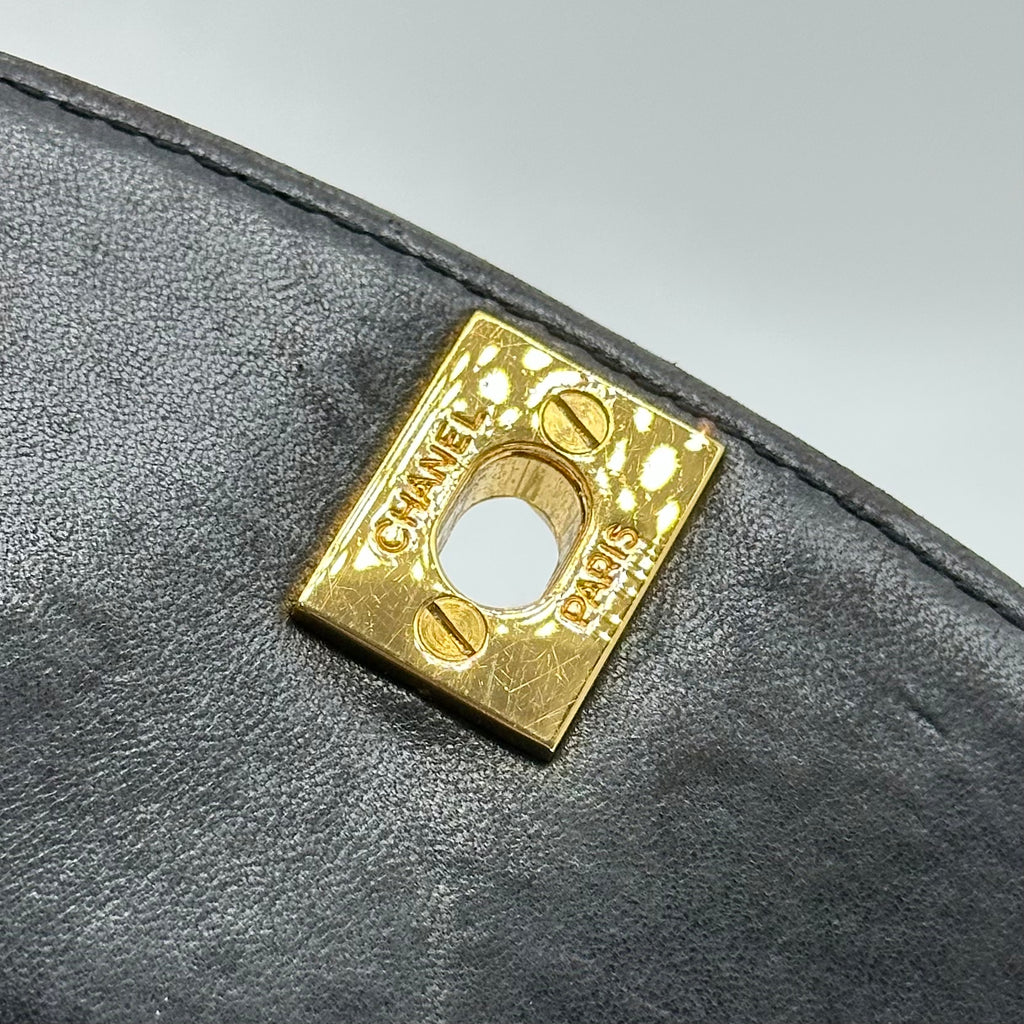 Chanel Vintage Vertical Diana Lambskin Chain Shoulder Bag Black 2 Series