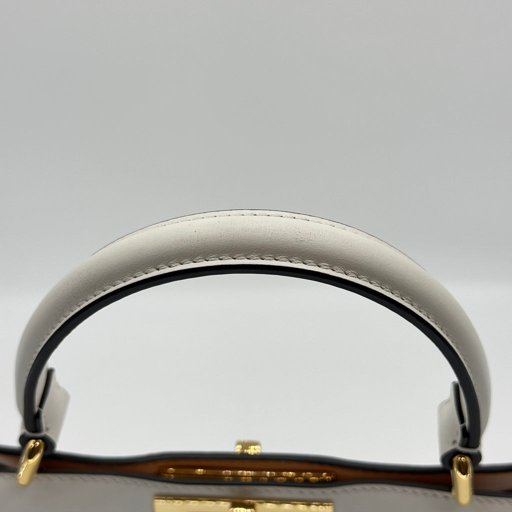 FENDI セレリア ピーカブー レザー 2wayバッグ