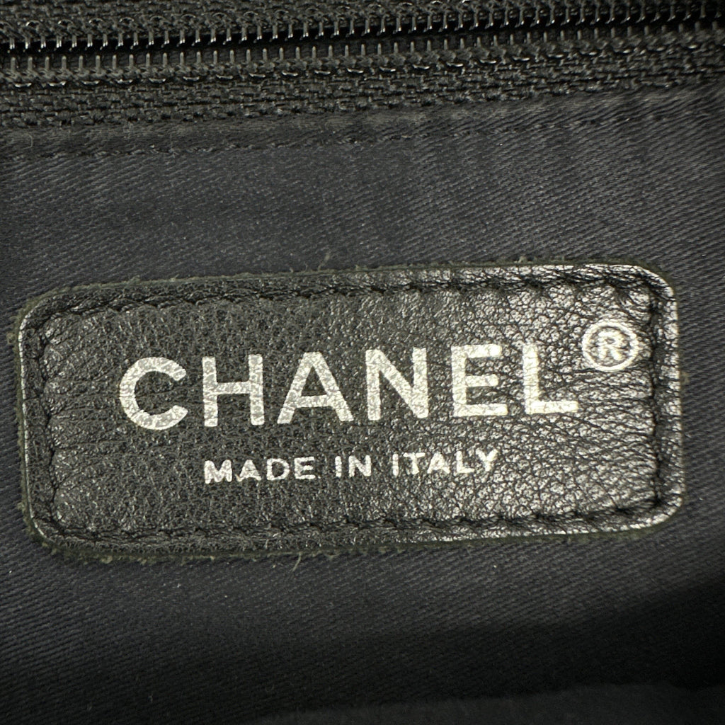 Chanel Lambskin Large Black Hobo Shoulder Bag