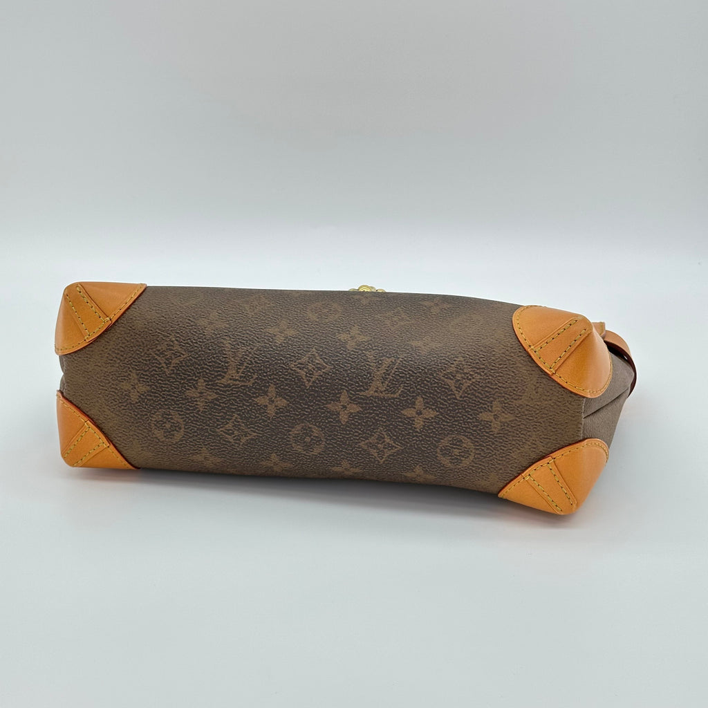 Louis Vuitton Steamer Crossbody Monogram Dust Shoulder Bag M11533