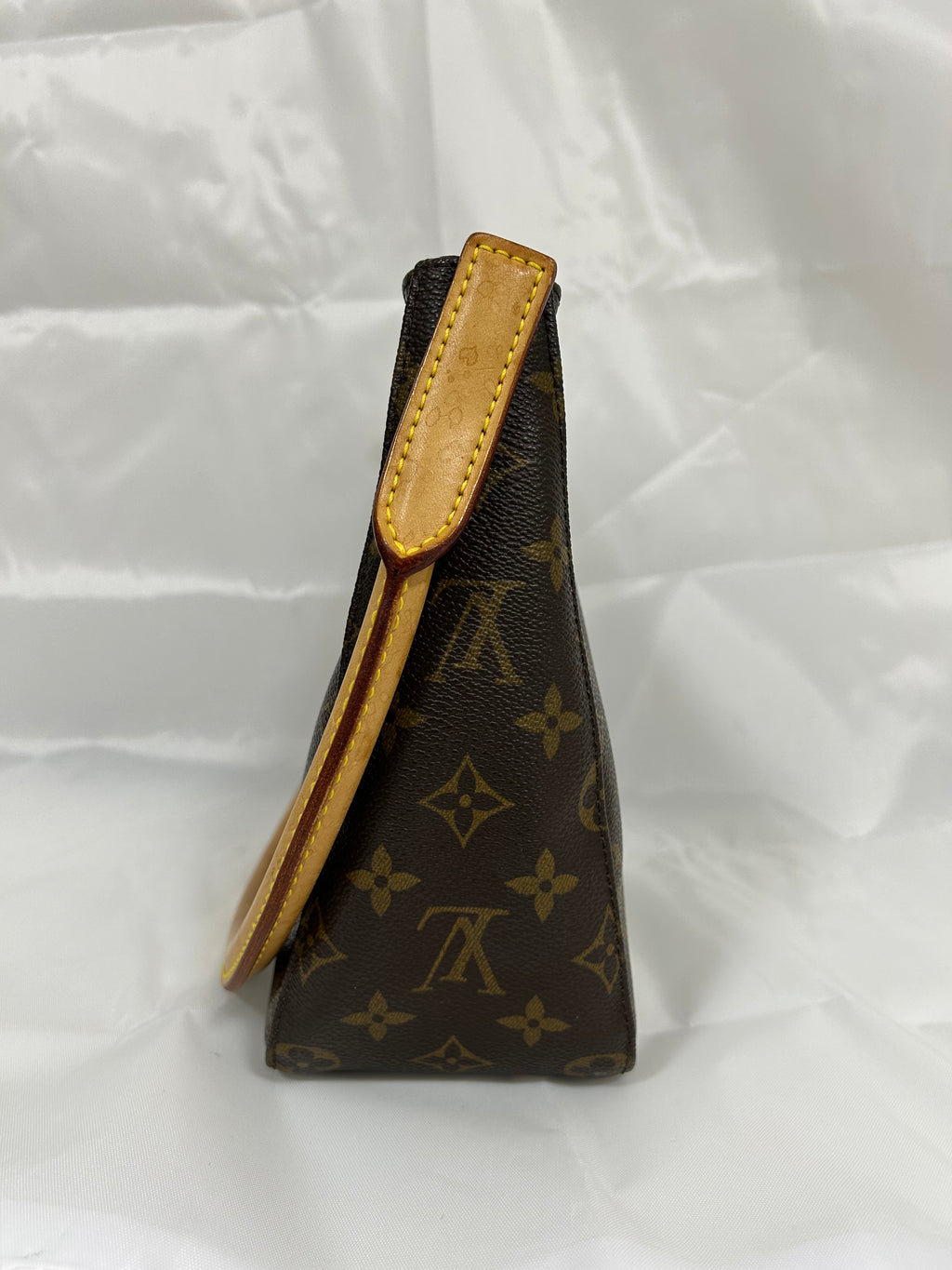 Louis Vuitton Looping Monogram Handbag　MM　M51146