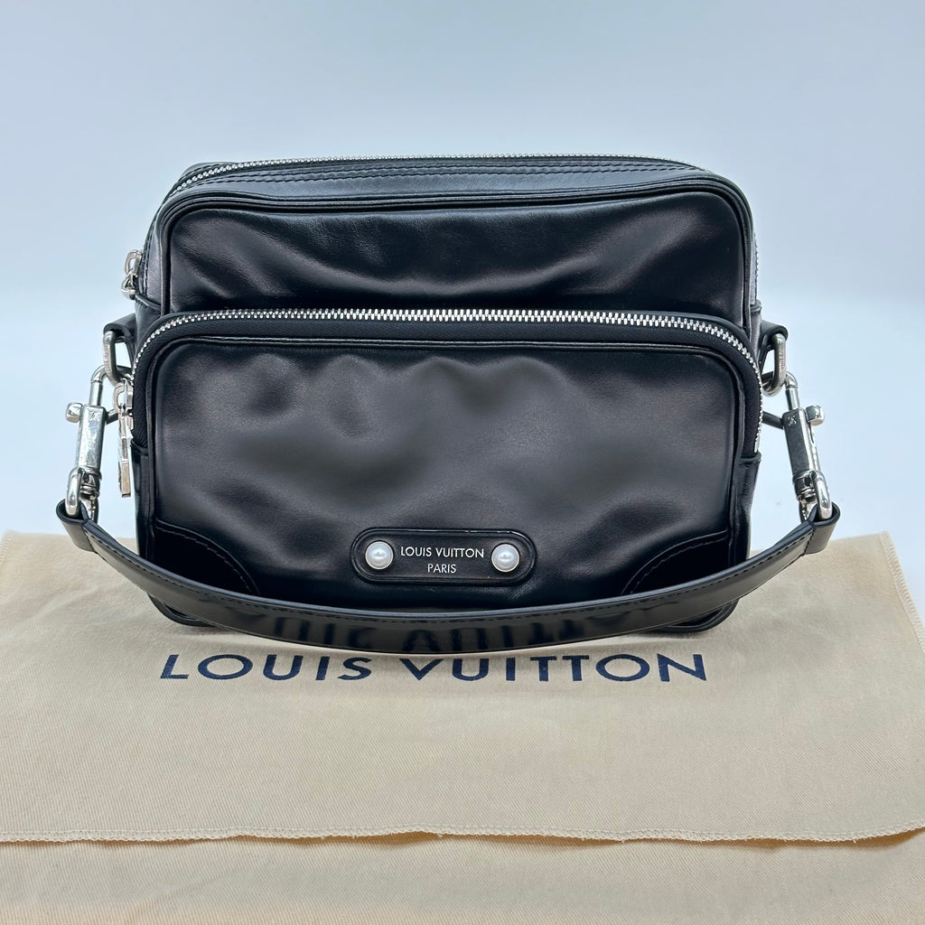 ルイ・ヴィトン LV ナイト ナイル カーフ ショルダーバッグ M13987
