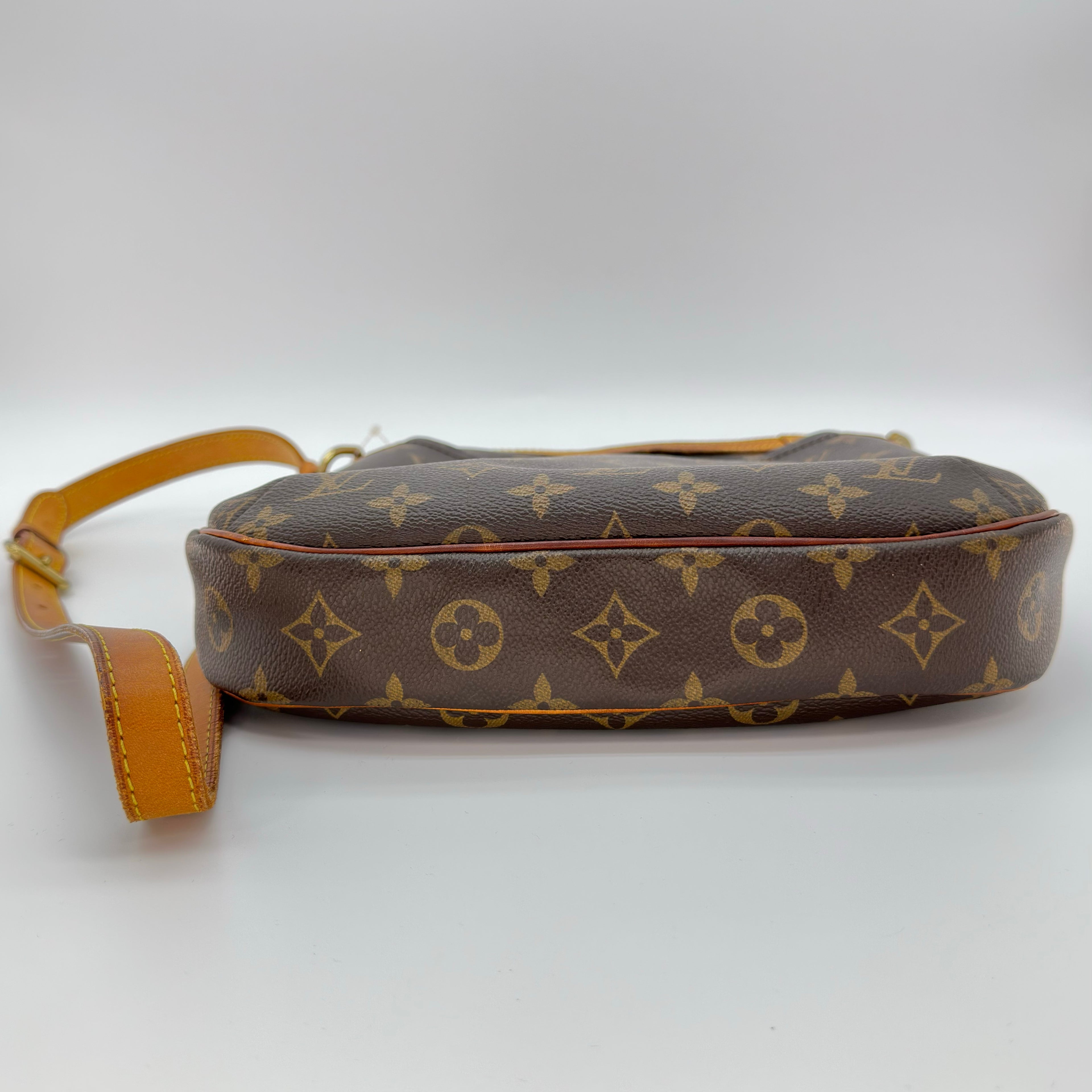 Louis Vuitton Odeon PM Monogram Shoulder Bag M56390