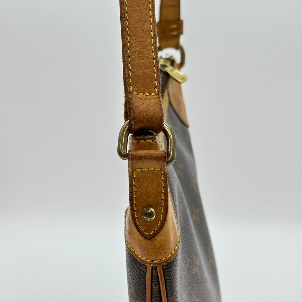 Louis Vuitton Odeon PM Monogram Shoulder Bag M56390