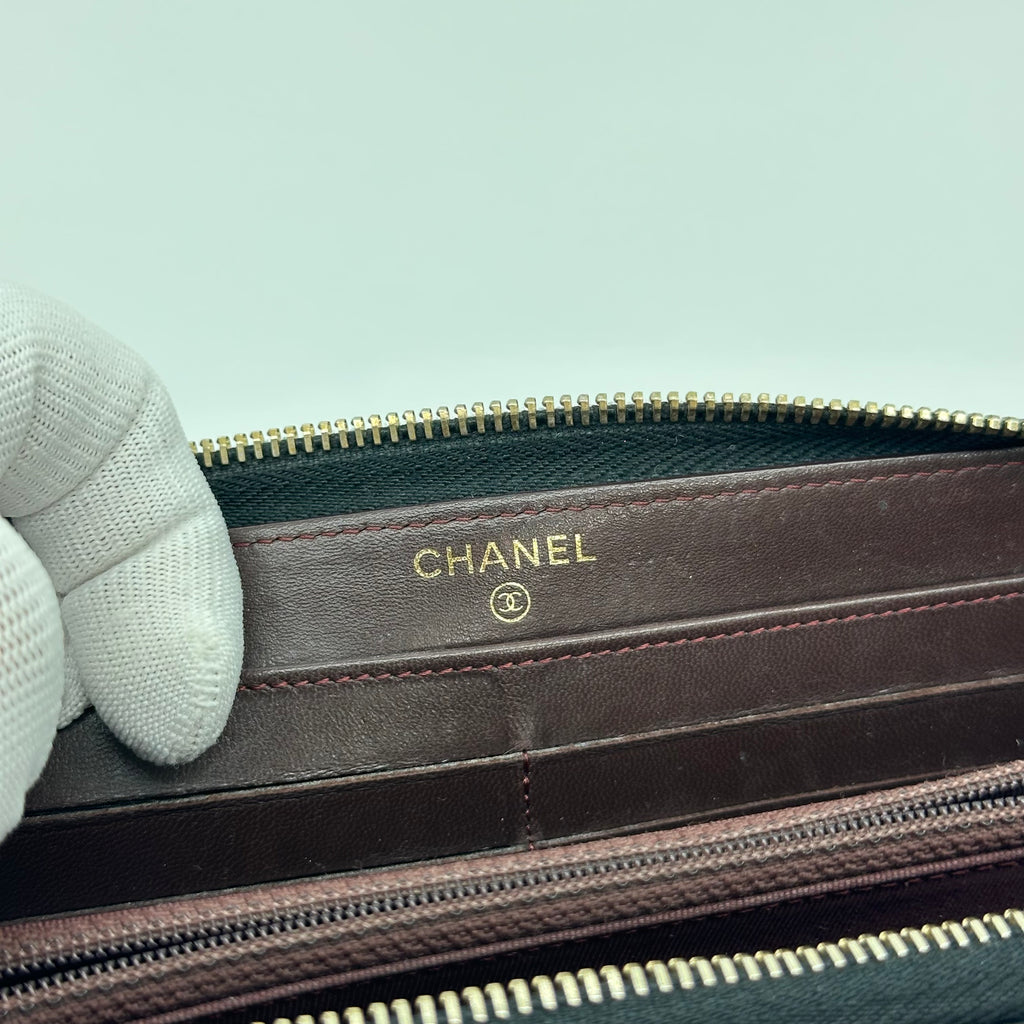 Chanel Coco Mark Lambskin Zipped Wallet black