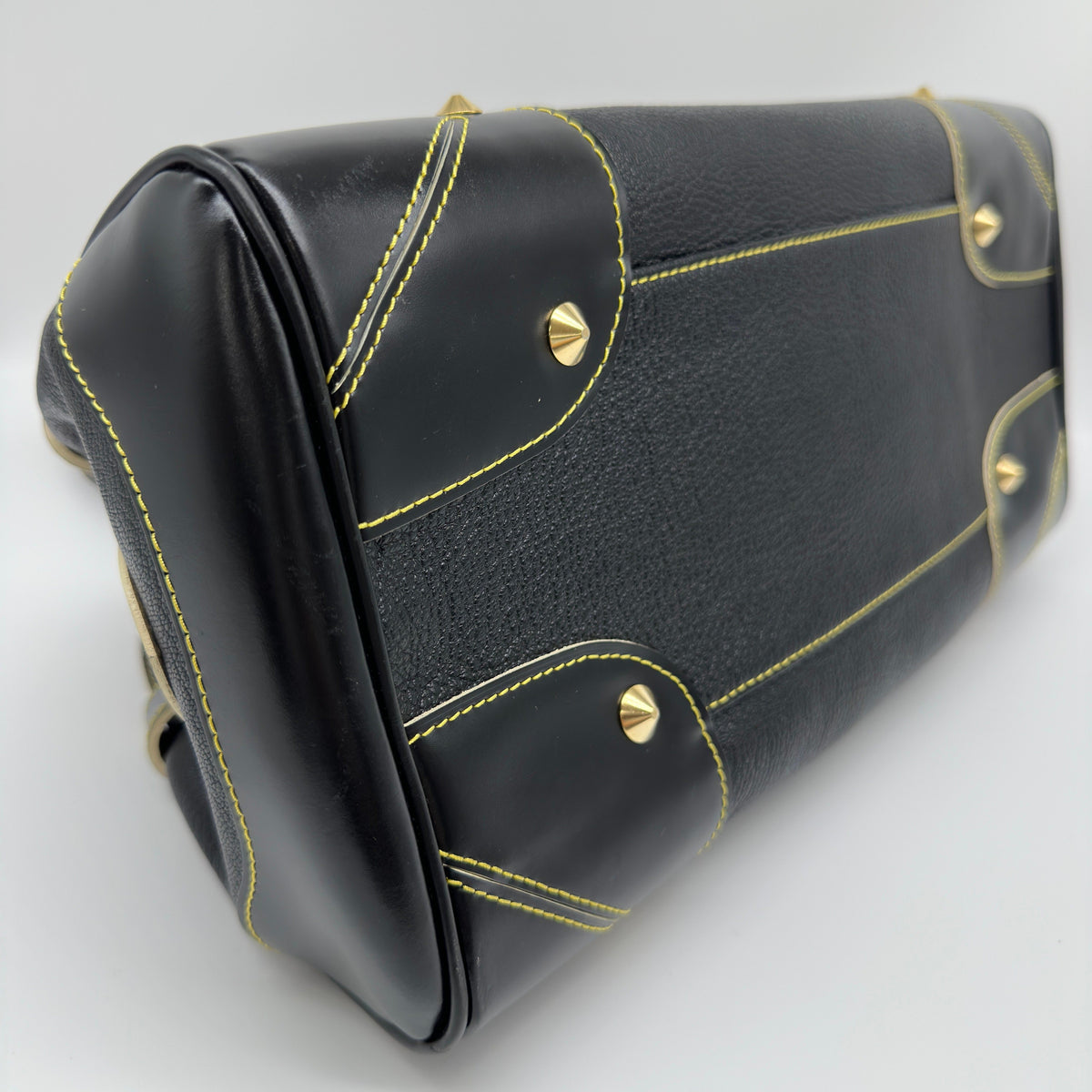 Louis Vuitton Suhali Leather Le Radieux M95623 Noir Handbag