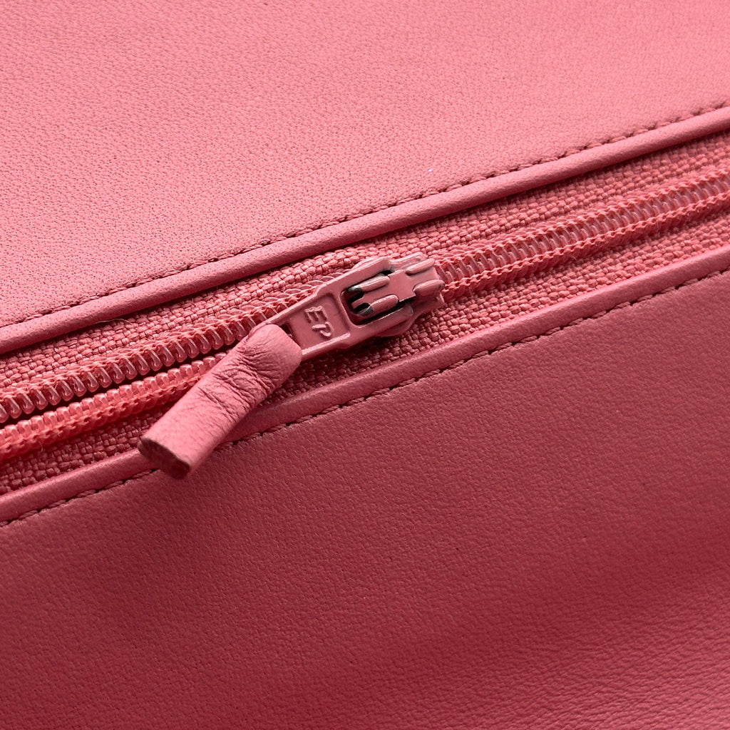 chanel lambskin pink leather classic flap bag  Jumbo Double Flap crossbody