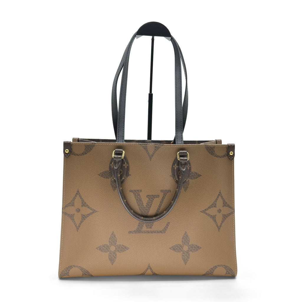 Louis Vuitton Giant Monogram Reverse On the Go MM M45321 Brown There was an RFID response