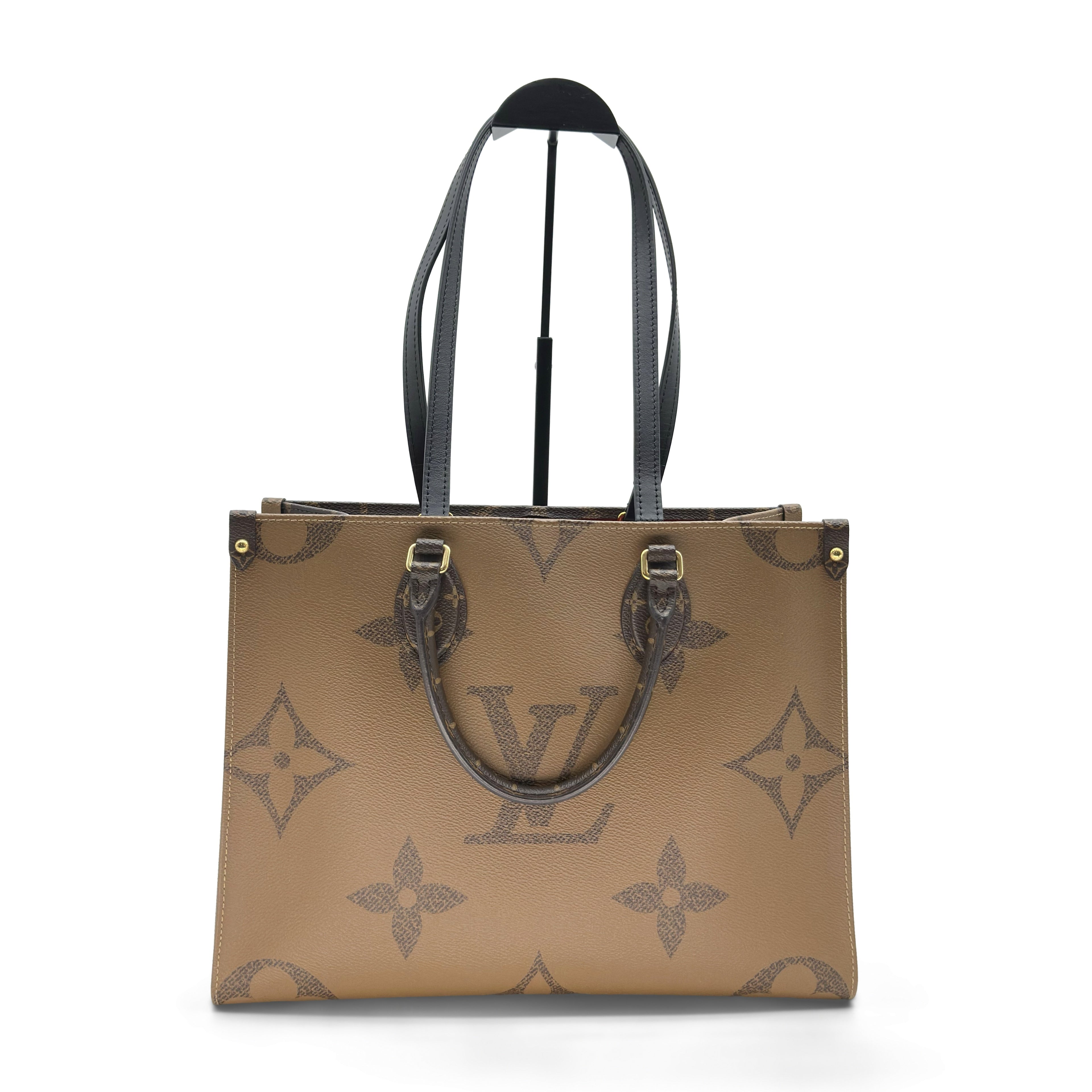 Louis Vuitton Giant Monogram Reverse On the Go MM M45321 Brown There was an RFID response