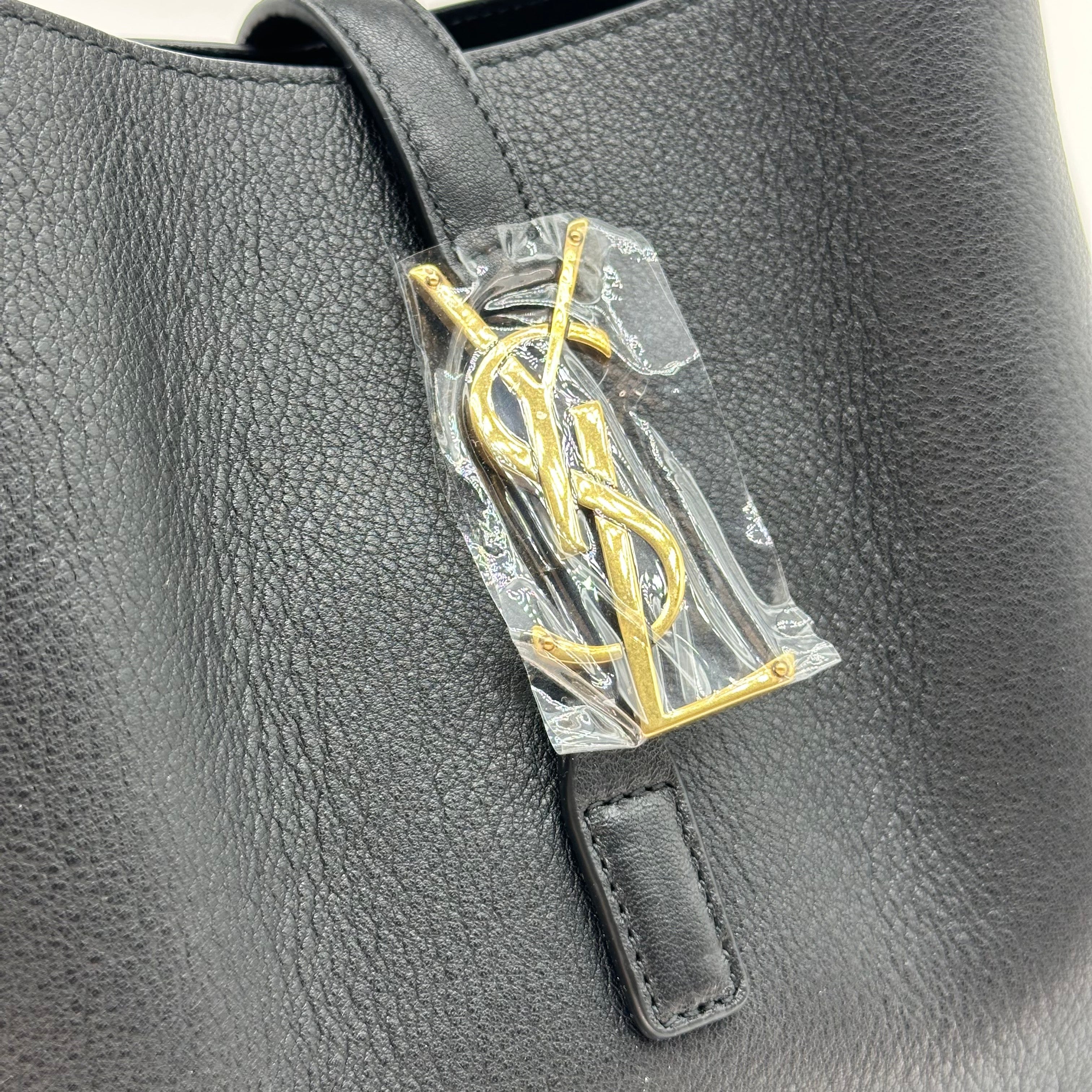 Saint Laurent Le5A7 Black Leather Bucket Hobo Shoulder Tote Bag Small