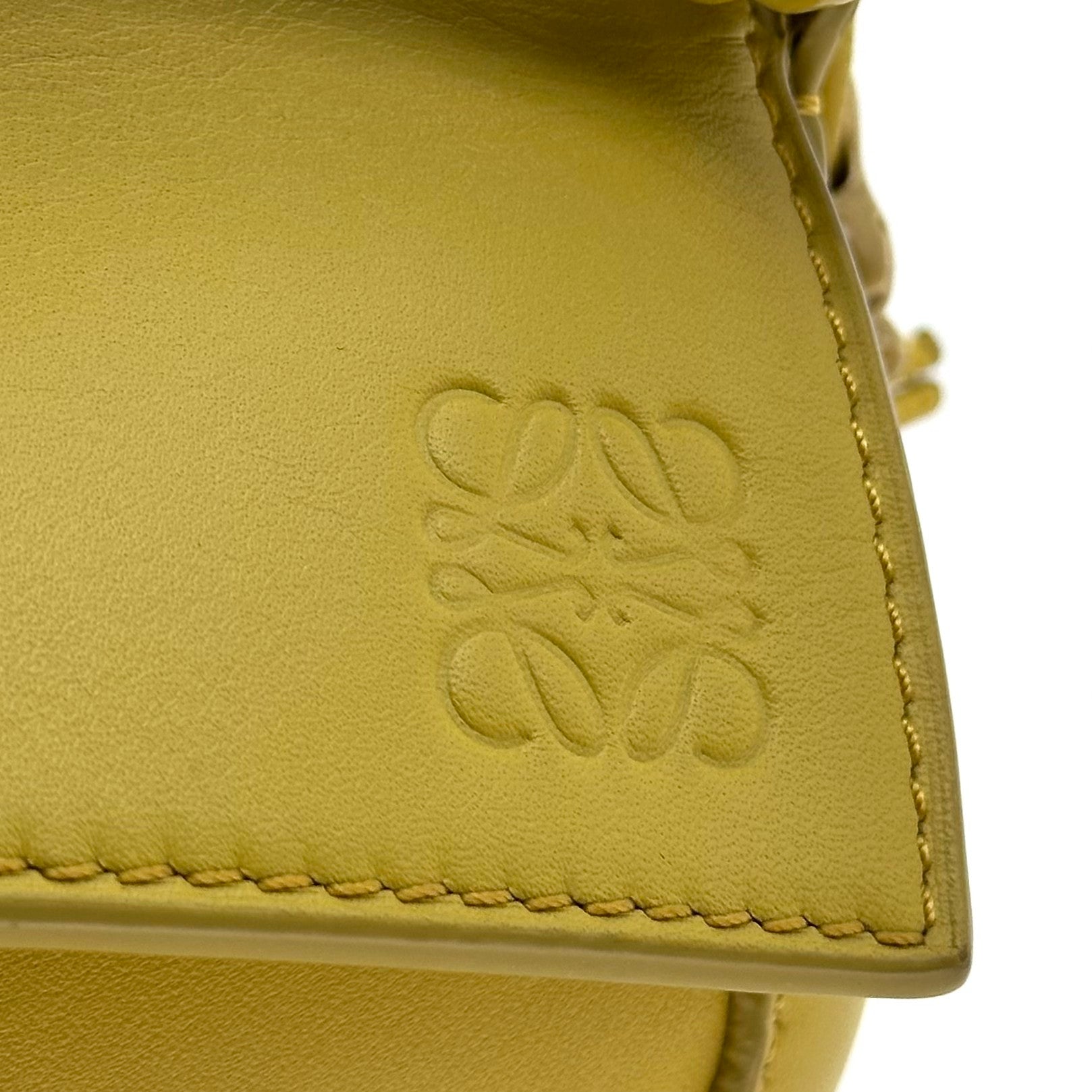 Loewe Puzzle Edge Bag Monochrome Calfskin Small Yellow
