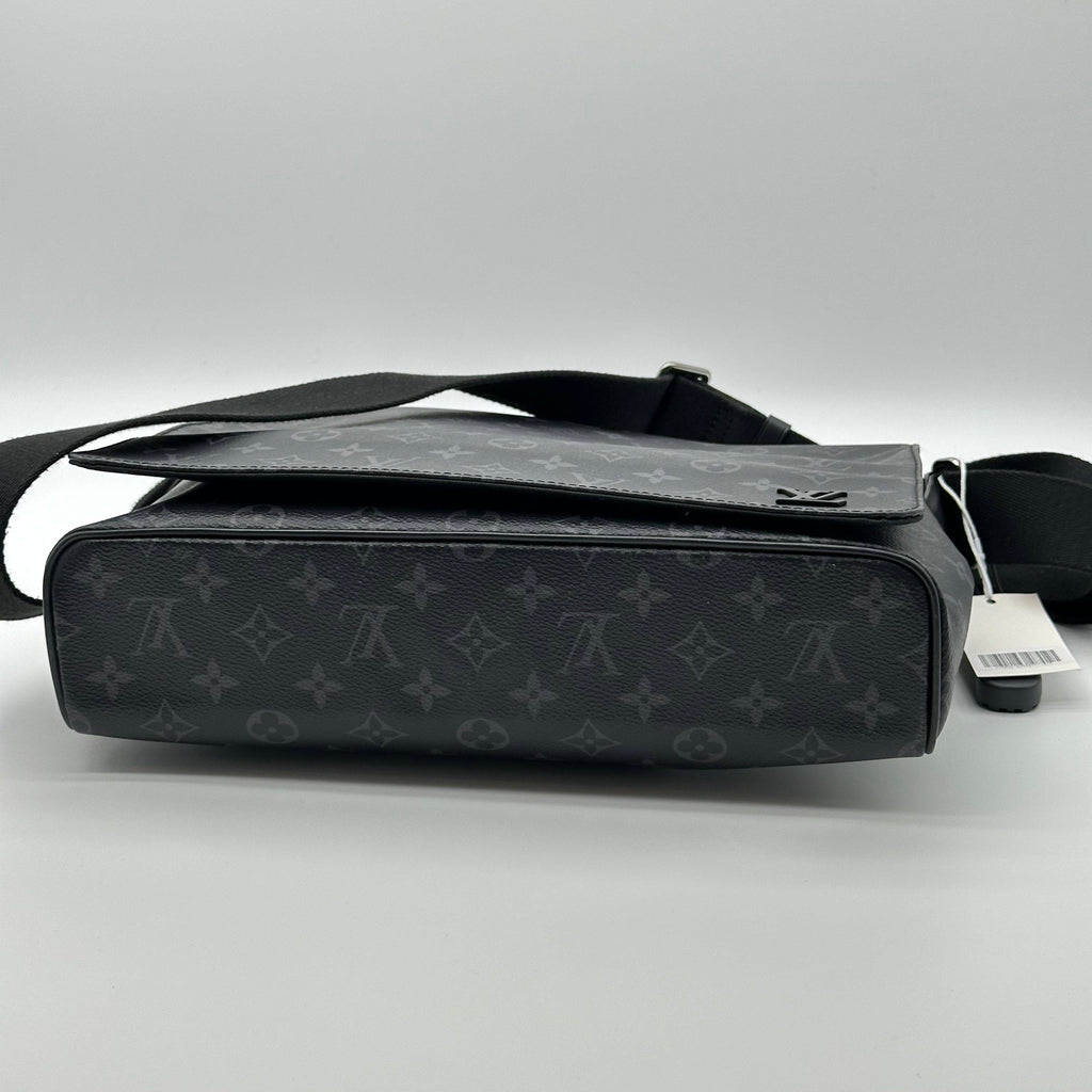 Louis Vuitton Monogram Eclipse District MM M44001 Shoulder Bag