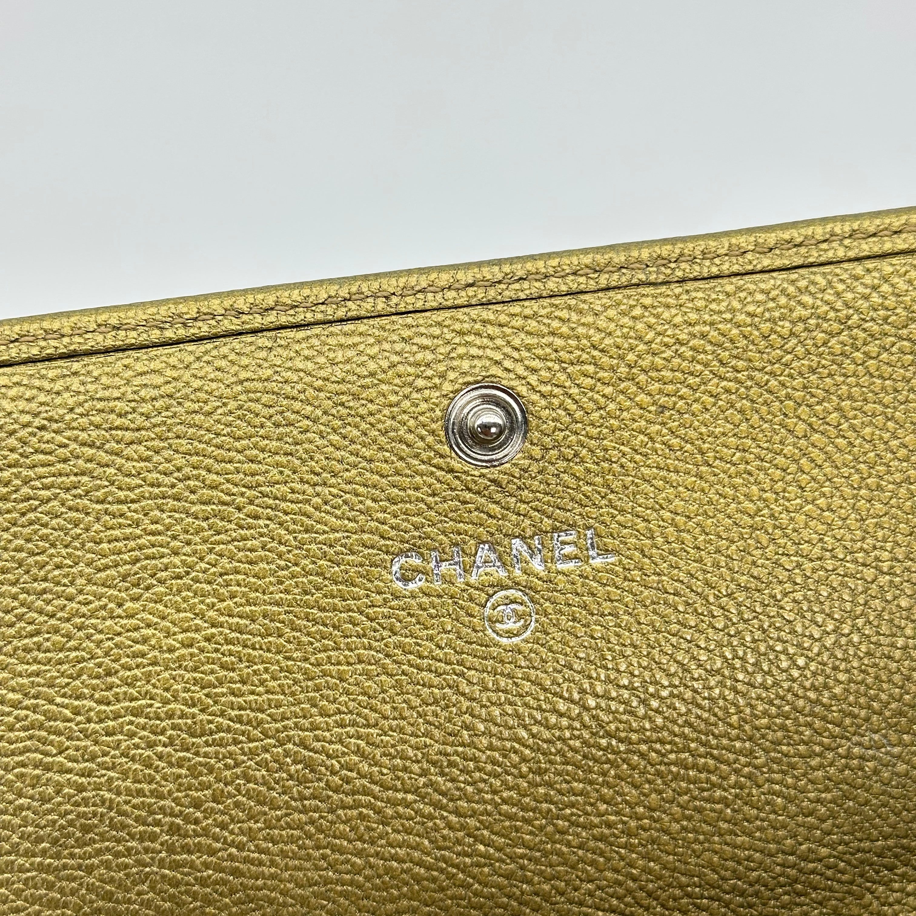 Chanel Bi Fold Wallet Coco Mark Leather Coco Button Vintage Serial Not Available