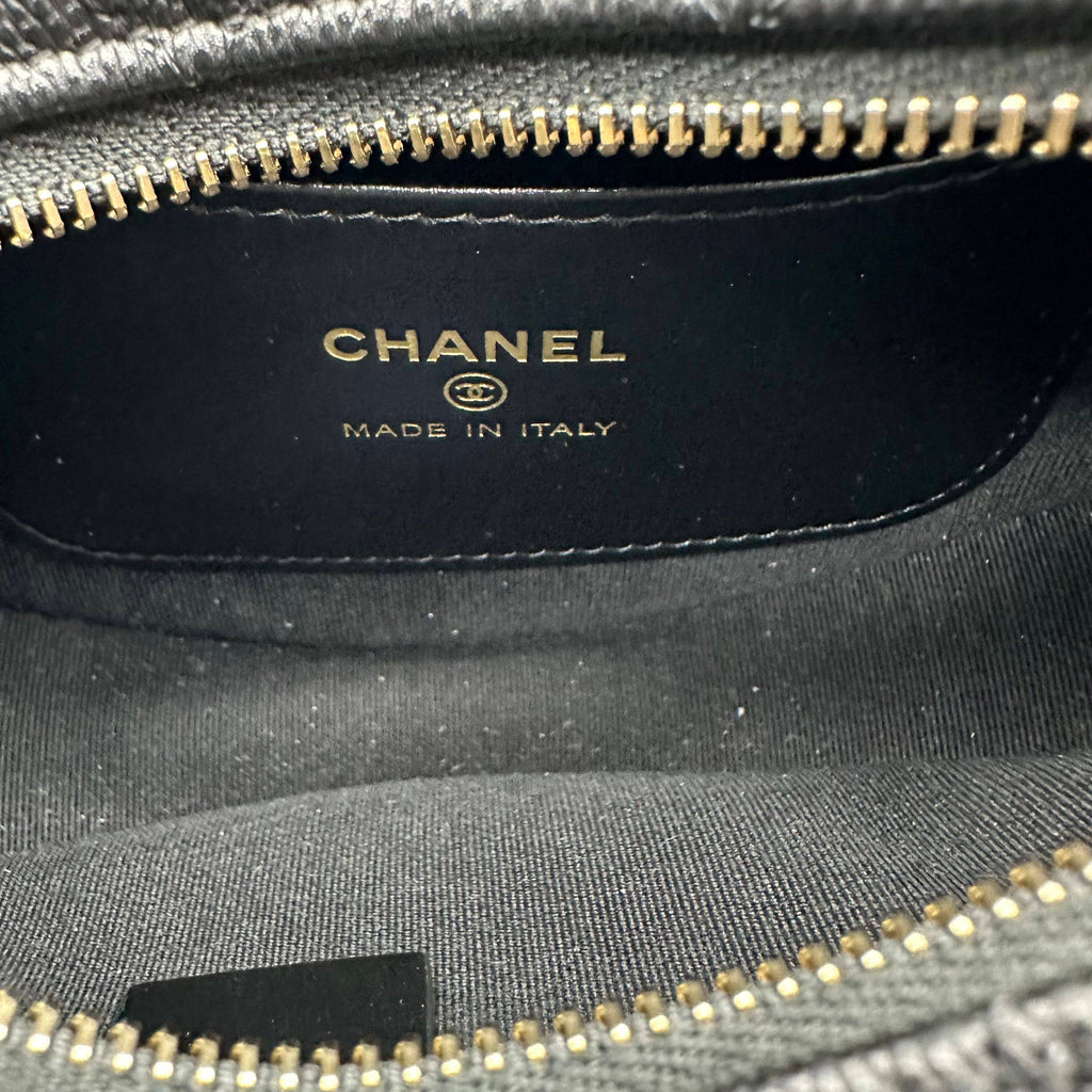 Chanel Mini sac rond Hobo Pouch Noir Caviar brillant Matériel en métal mélangé RFID
