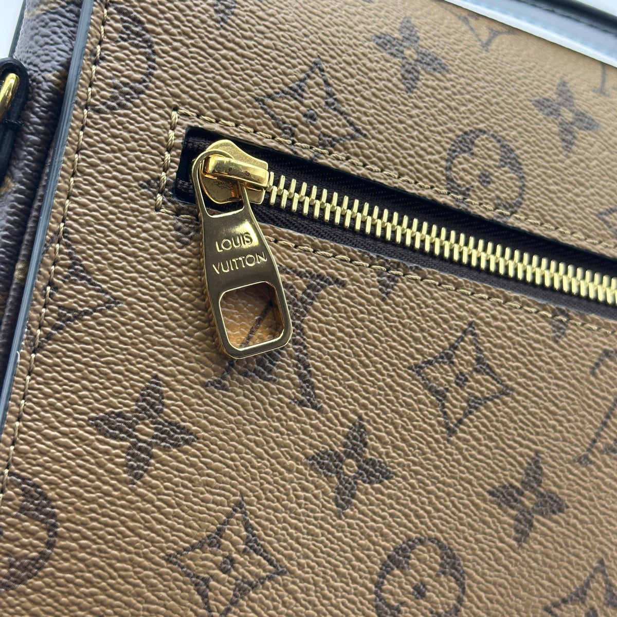 Louis Vuitton Monogram Reverse Canvas Pochette Métis 25cm Brown Crossbody Bag