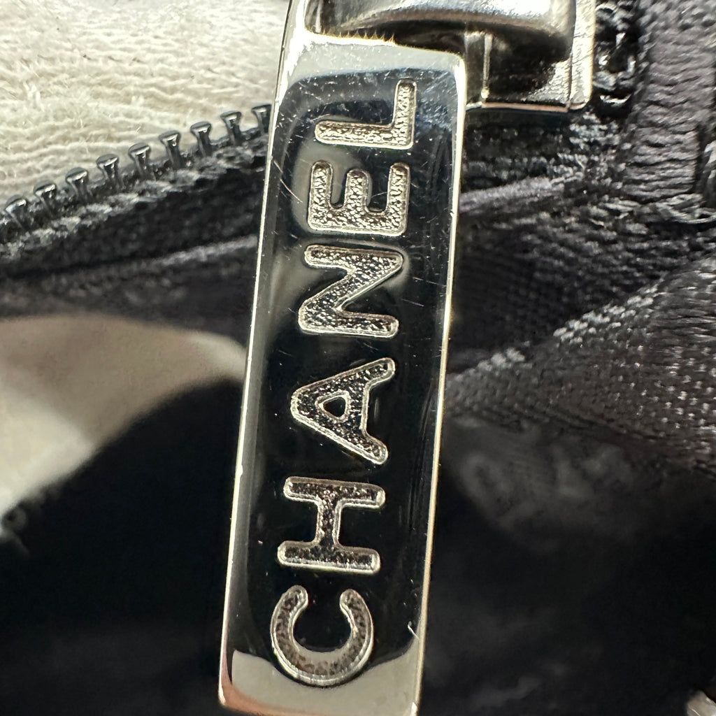 Chanel Chocolate Bar Quilted Leather Black Handbag