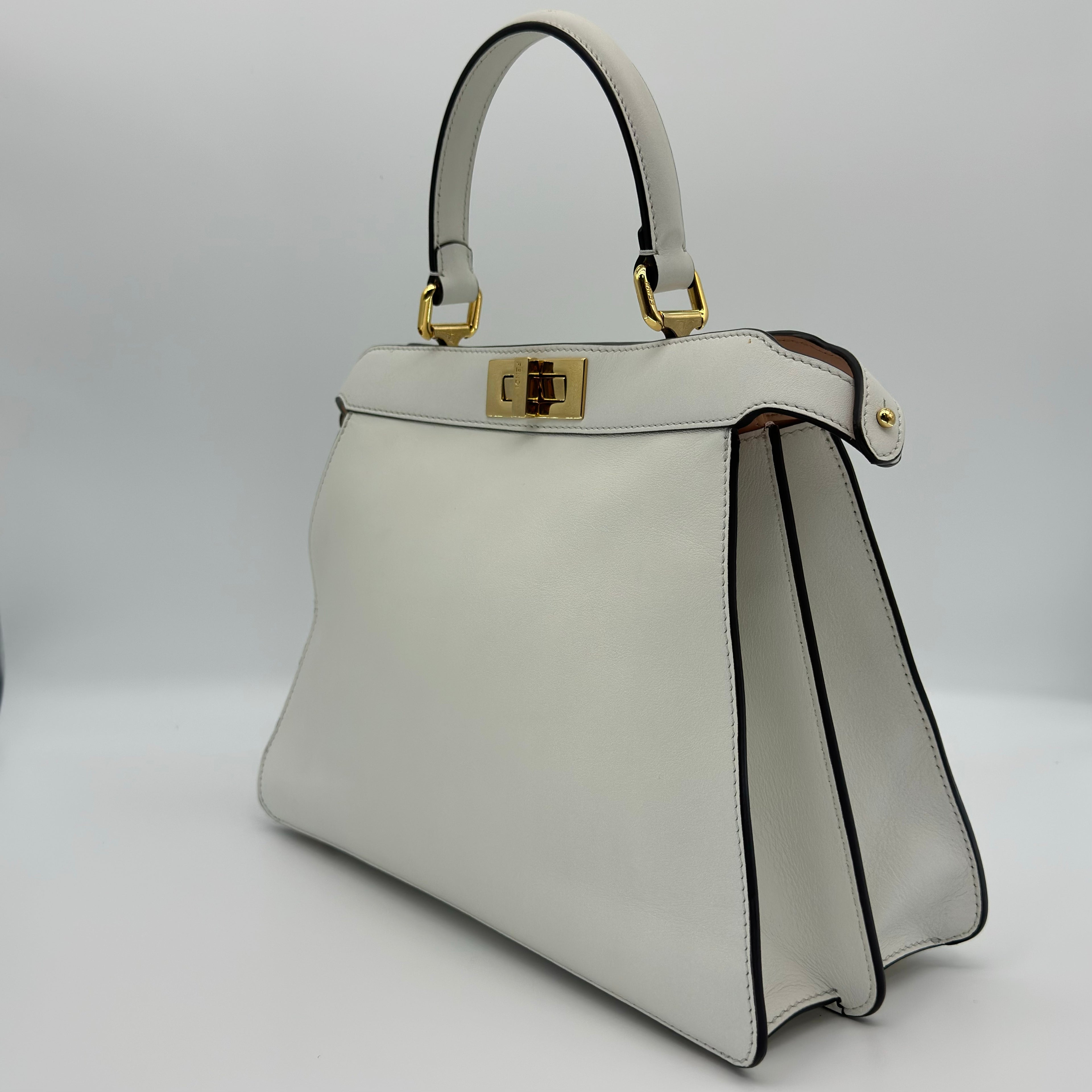 FENDI Selleria Peekaboo leather 2way bag