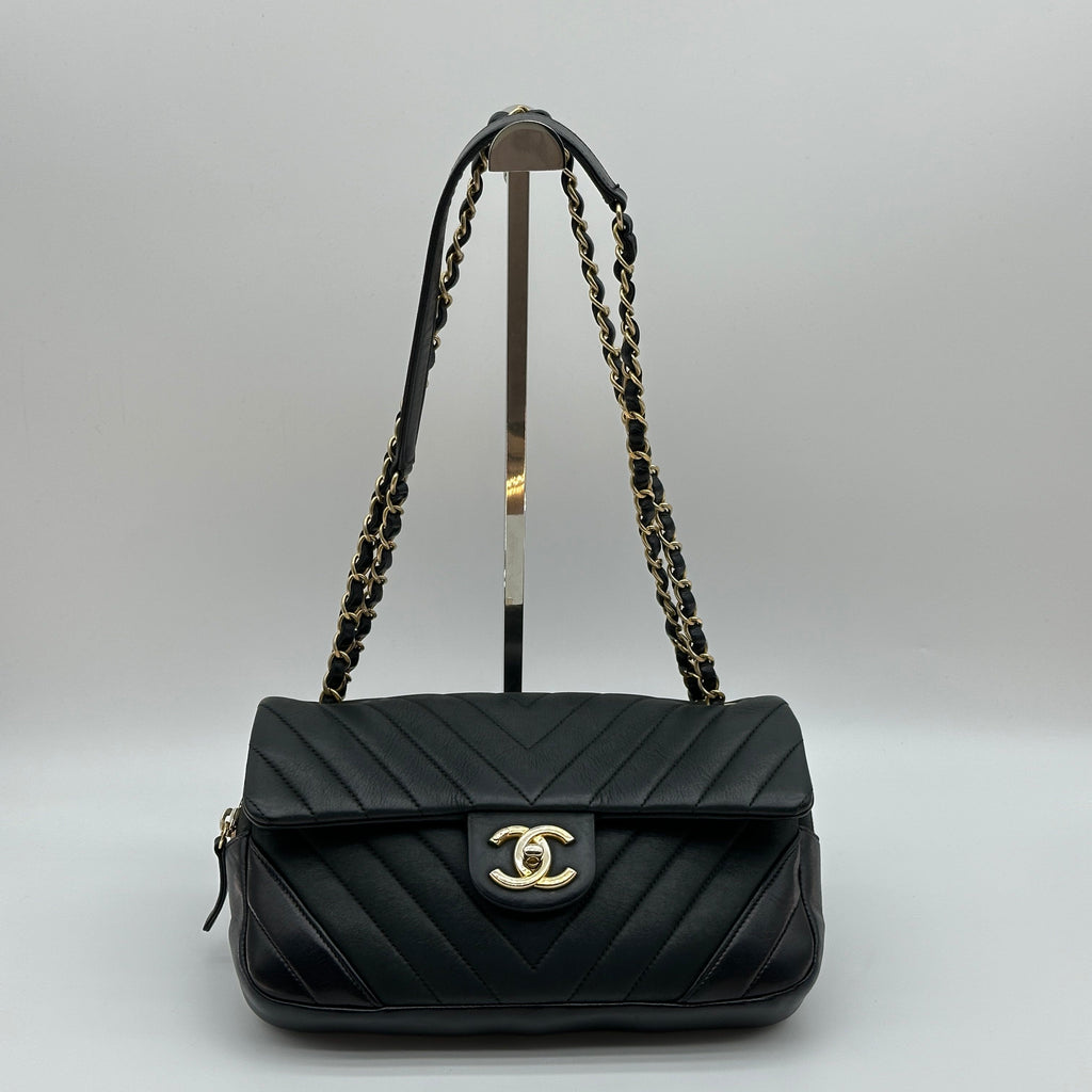 Chanel Chevron Leather x lambskin Single Flap Double Chain Bag V Stitch Black Gold Metal Fittings 21101092 21XXXXXX