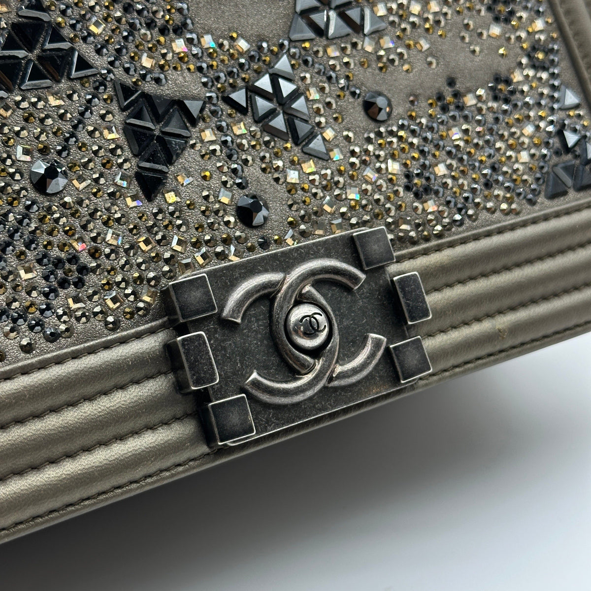 Chanel BOY CHANEL 25 Lambskin x rhinestone Chain Shoulder Bag Brown Gunmetal Fittings 23082107 23XXXXXX A67086