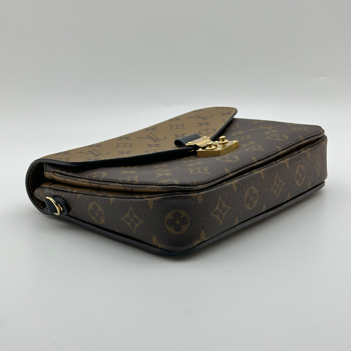 Louis Vuitton Monogram Reverse Canvas Pochette Métis 25cm Brown Crossbody Bag
