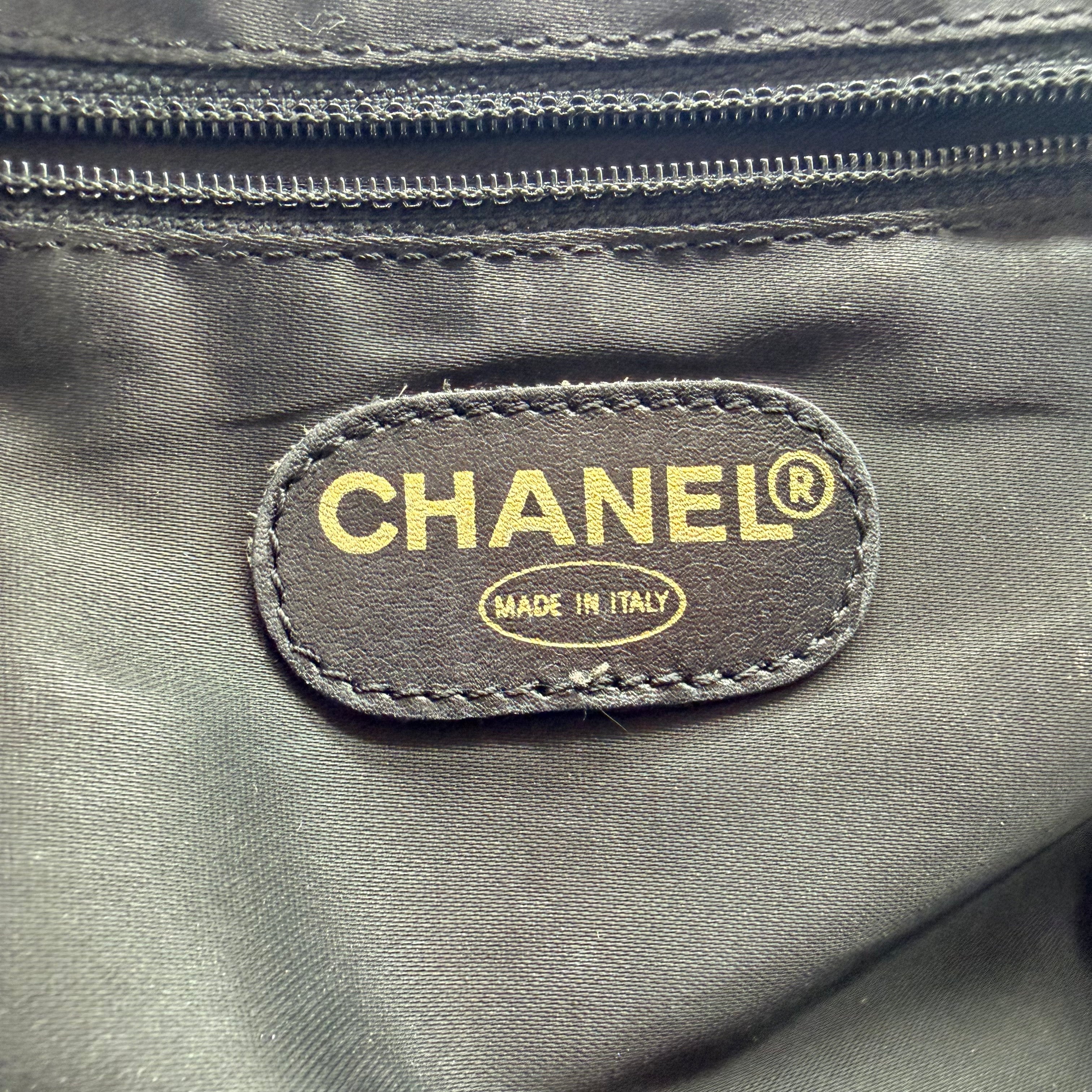 Chanel black caviar leather tote bag