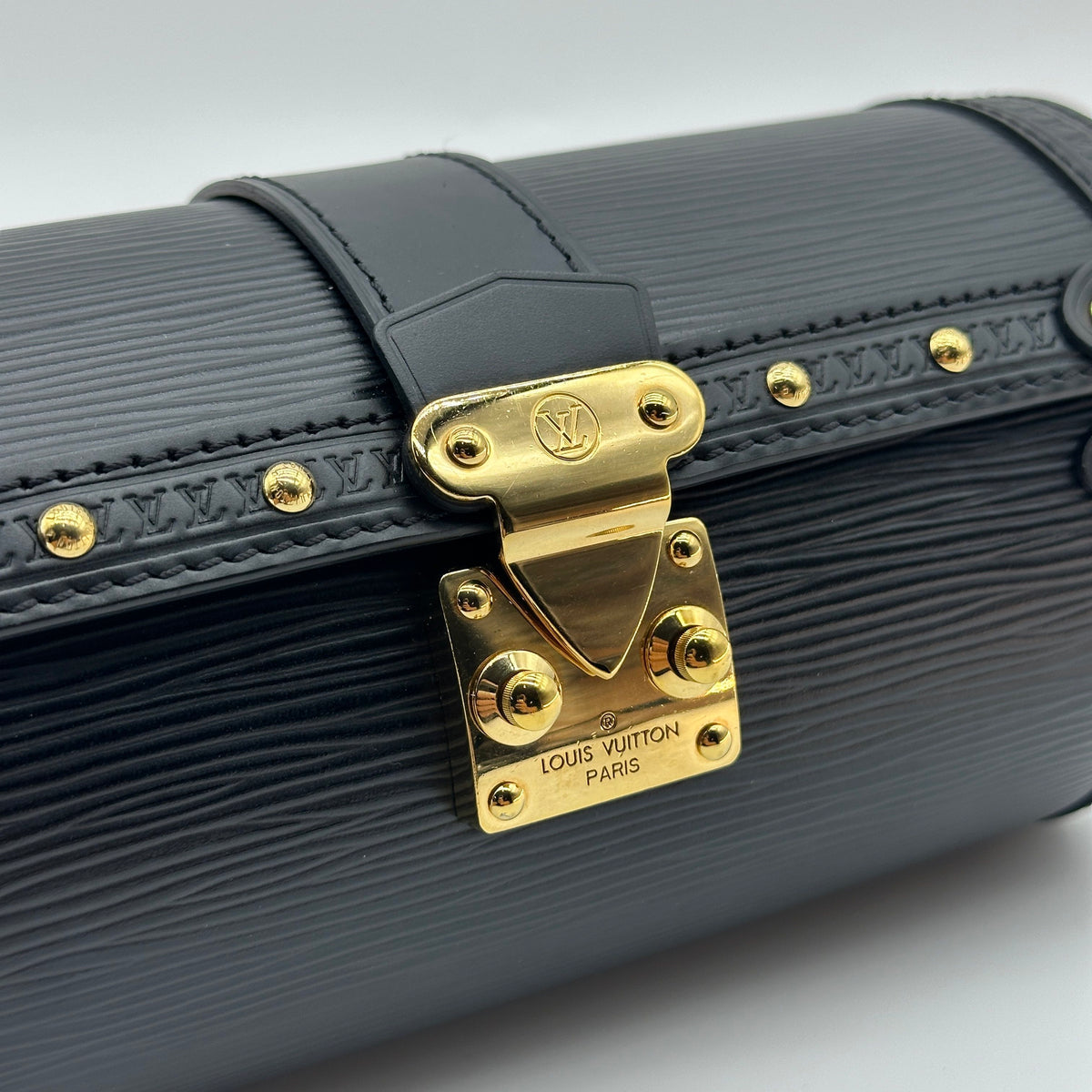 Louis Vuitton Epi Leather Papillon Trunk Black Crossbody Bag M58655
