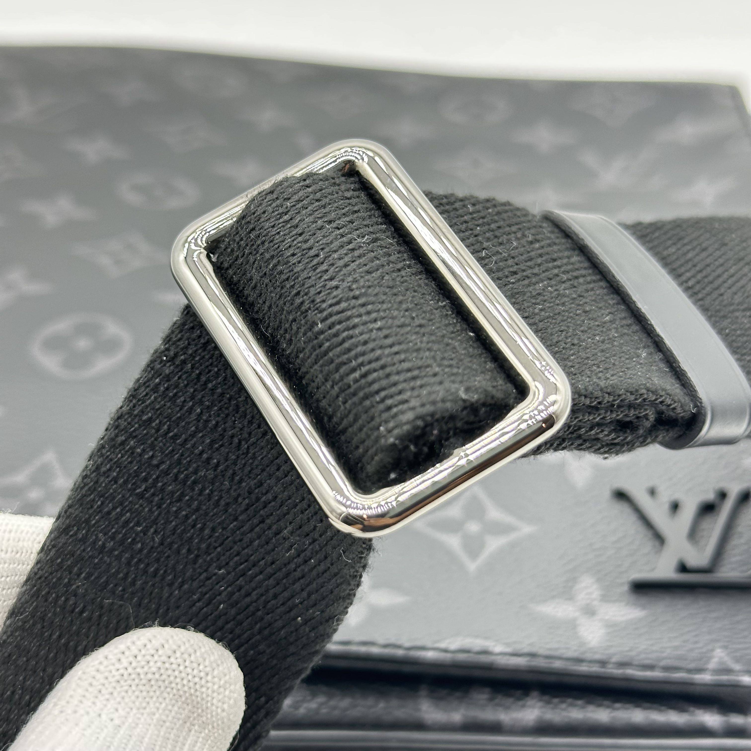 Louis Vuitton Monogram Eclipse District MM M44001 Shoulder Bag