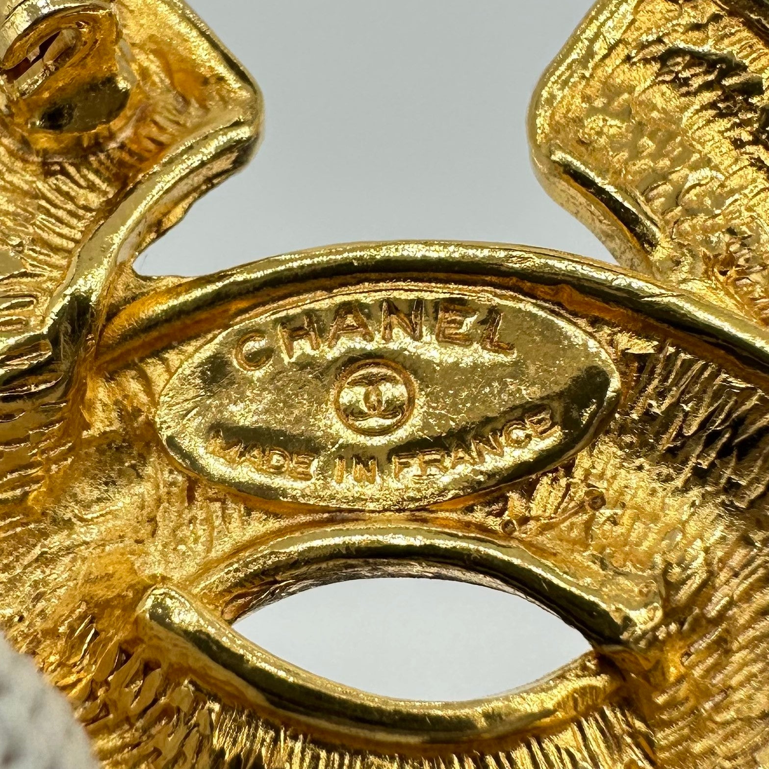 CHANEL Gold Quilted CC Brooch