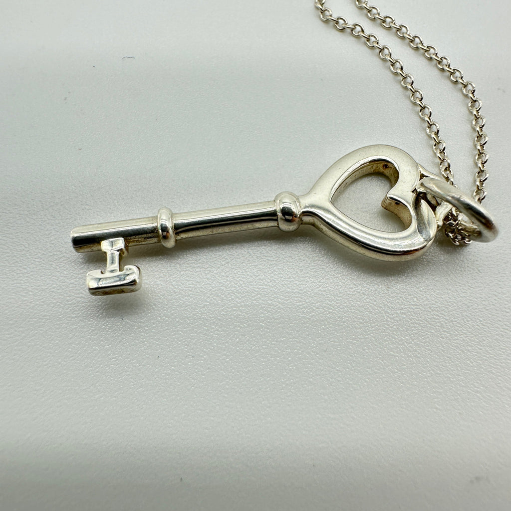 Tiffany&Co. 　sv925 heart key pendant necklace