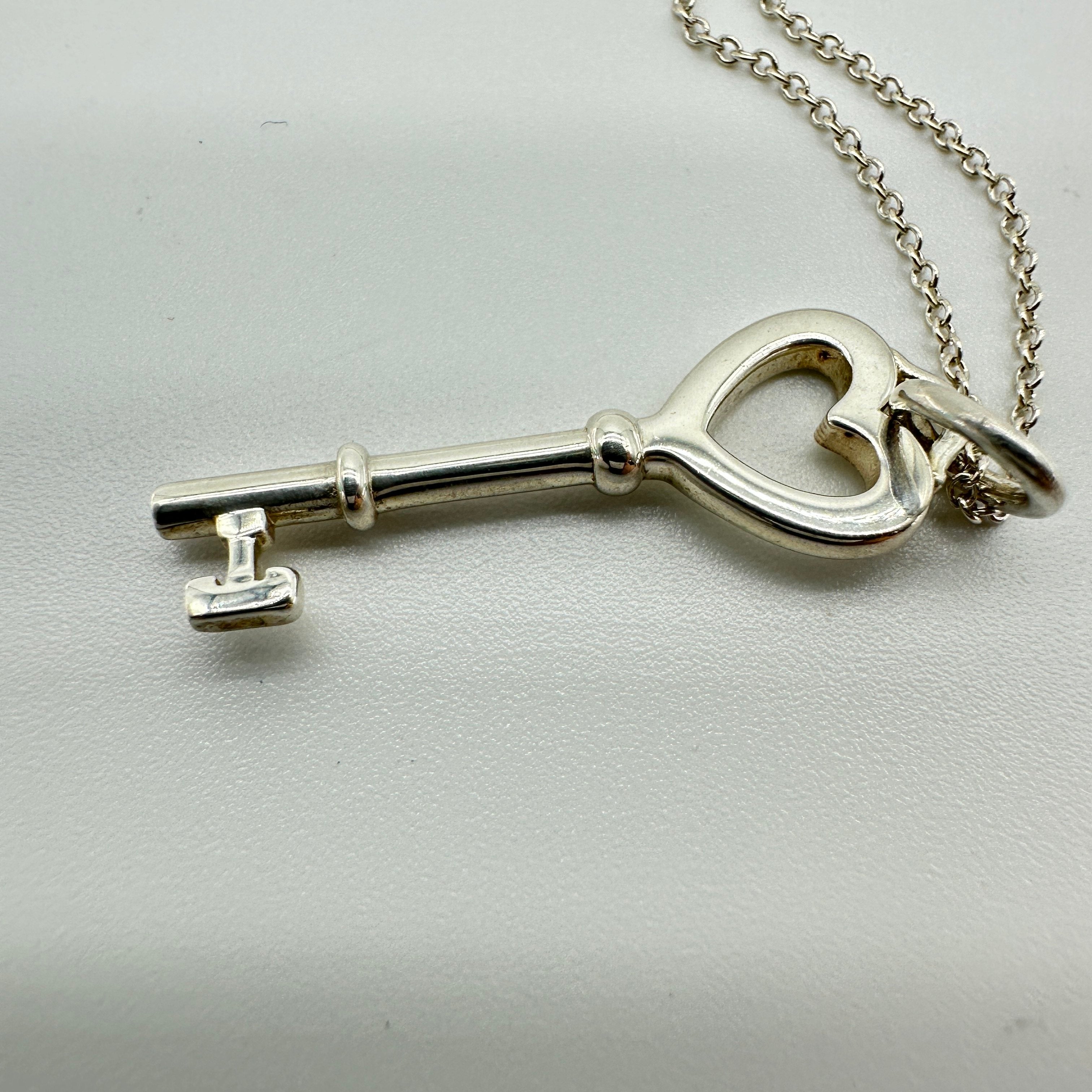 Tiffany&Co. 　sv925 heart key pendant necklace