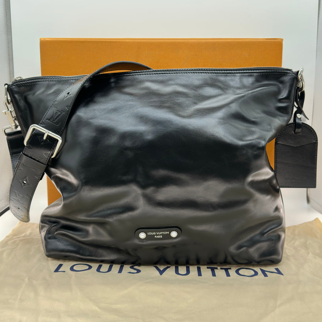 Louis Vuitton Vagabond Hobo Bolso bandolera de piel de becerro Negro M13986 RFID