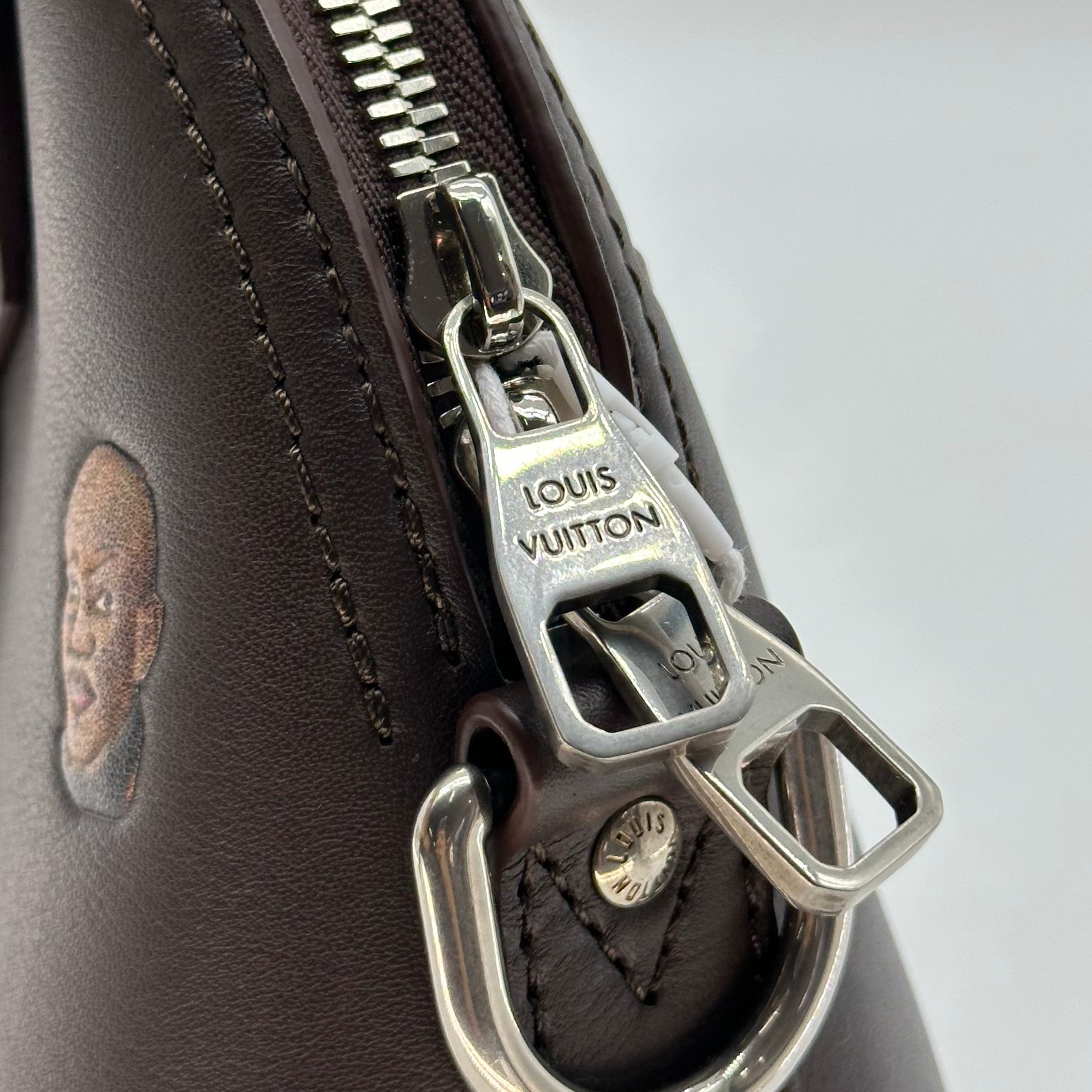 ルイ・ヴィトン アルマ 25 Henry Taylor Limited Edition レザー ハンドバッグ ショルダーバッグ クロスボディ RFID