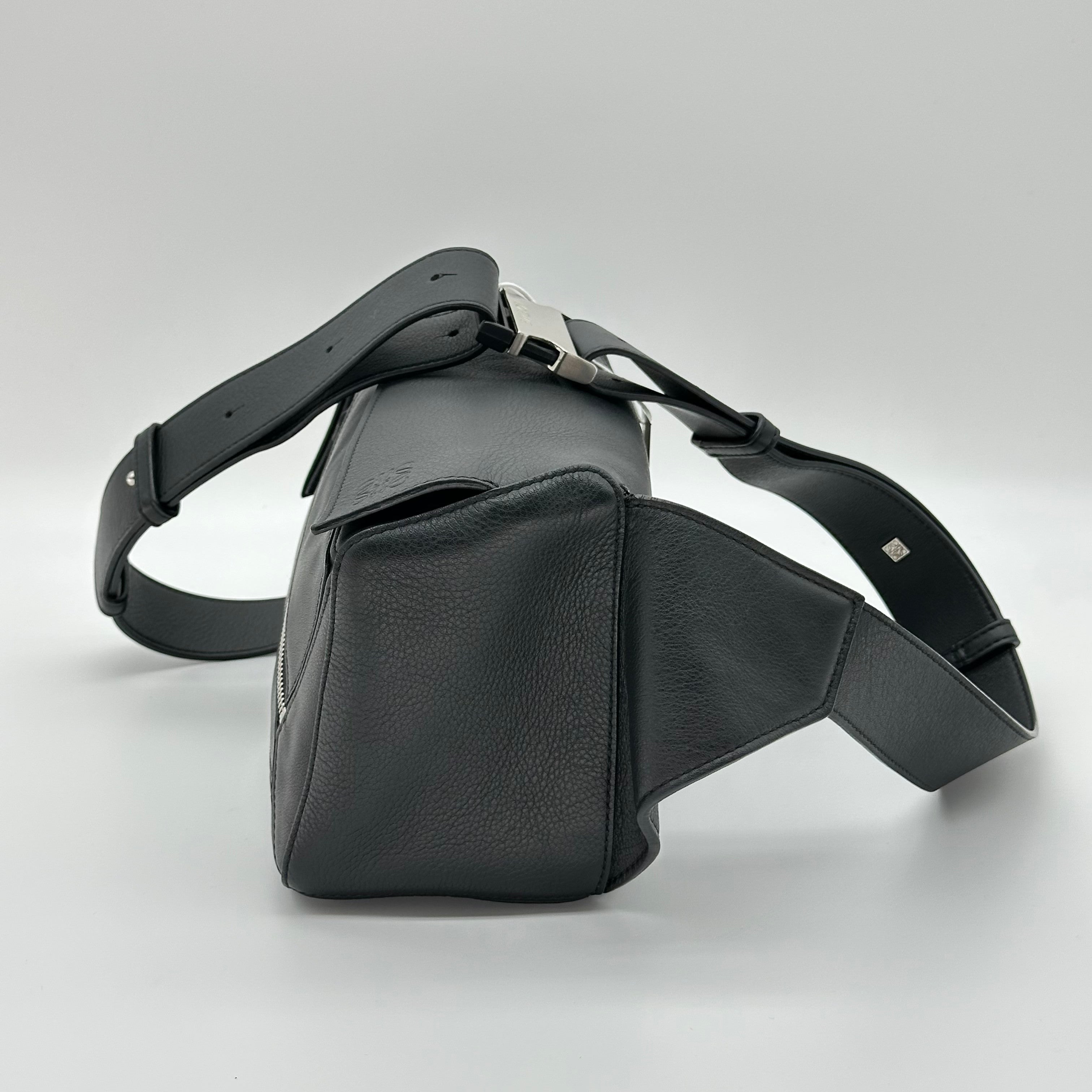 Loewe Puzzle Bum bag Small Leather Sling backpack Black