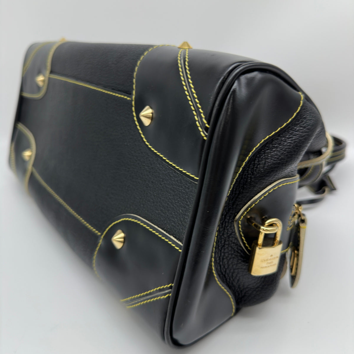 Louis Vuitton Suhali Leather Le Radieux M95623 Noir Handbag