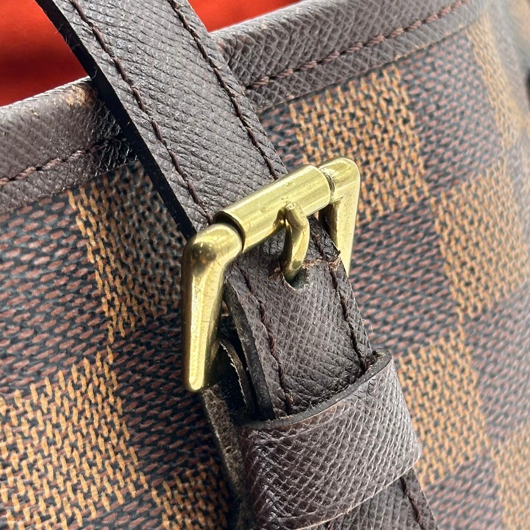 Louis Vuitton Damier Marais Bucket Shoulder Tote Bag N42240
