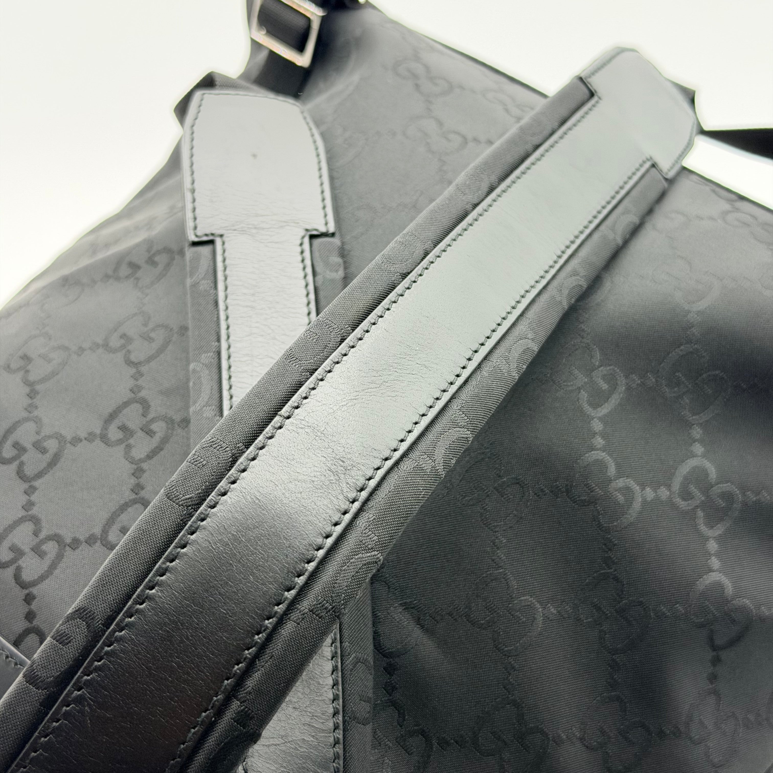 gucci pre-owned gg monogram backpack