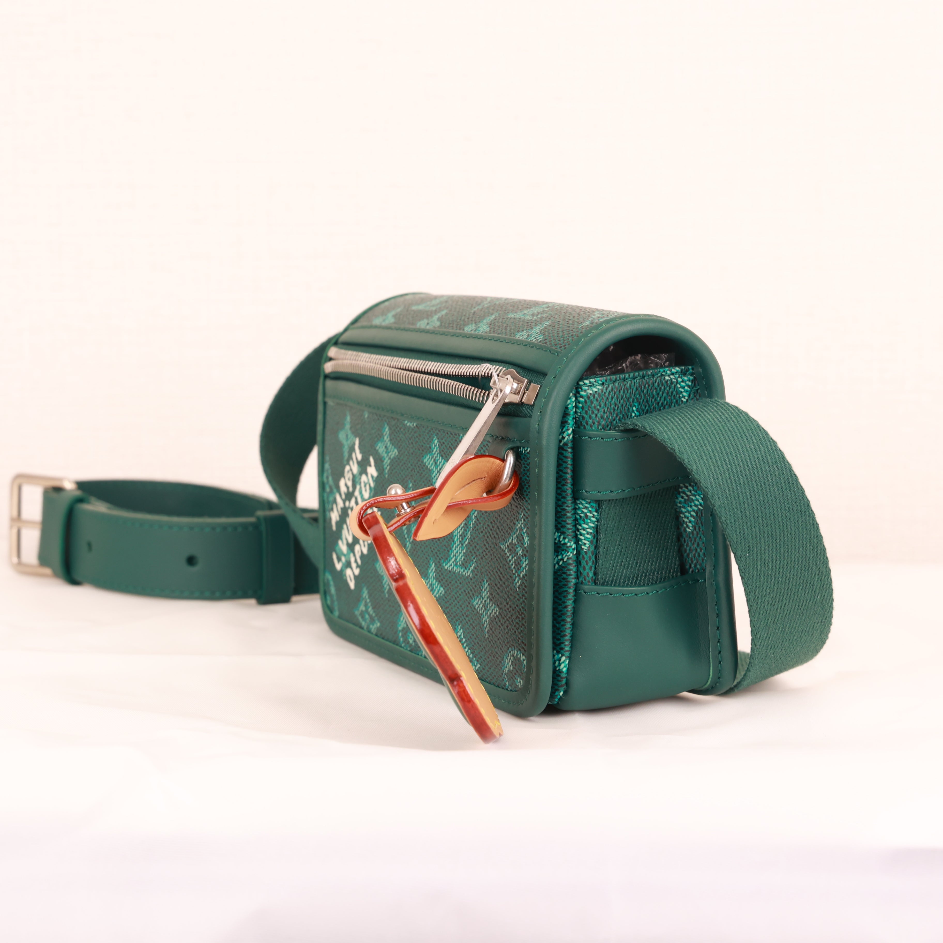 Louis Vuitton Bosporus Kameratasche Monogram Canvasm Messenger Umhängetasche M12637 RFID