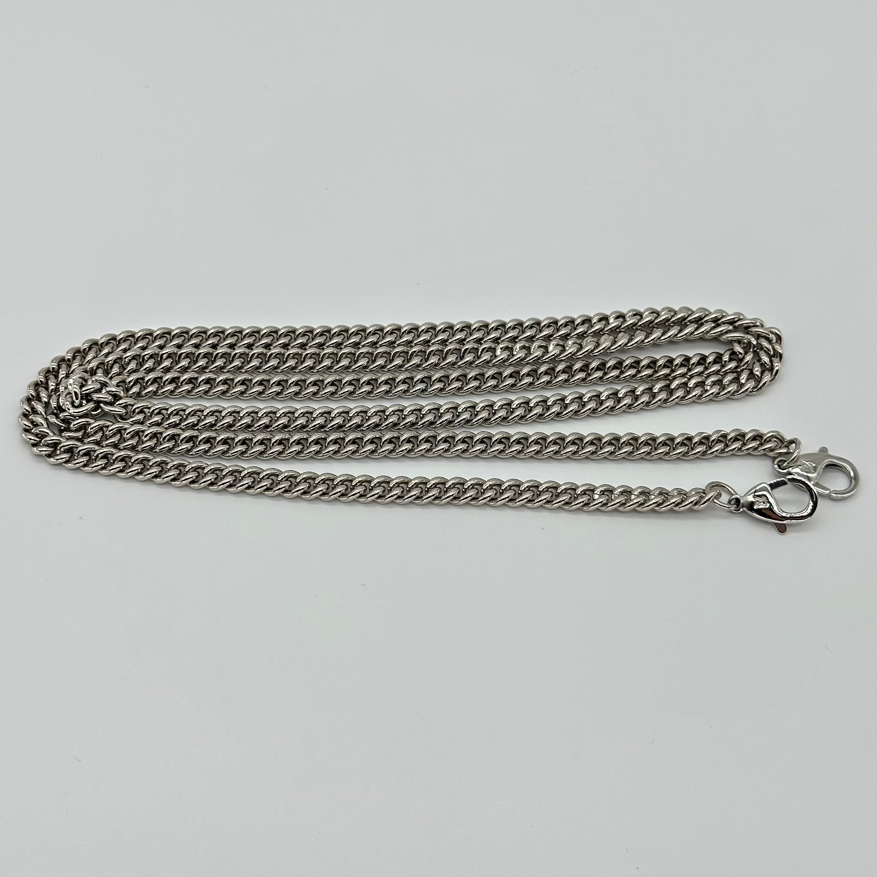Louis Vuitton Mylockme Chain Pochette Lockme Sac à bandoulière avec chaîne argentée Noir