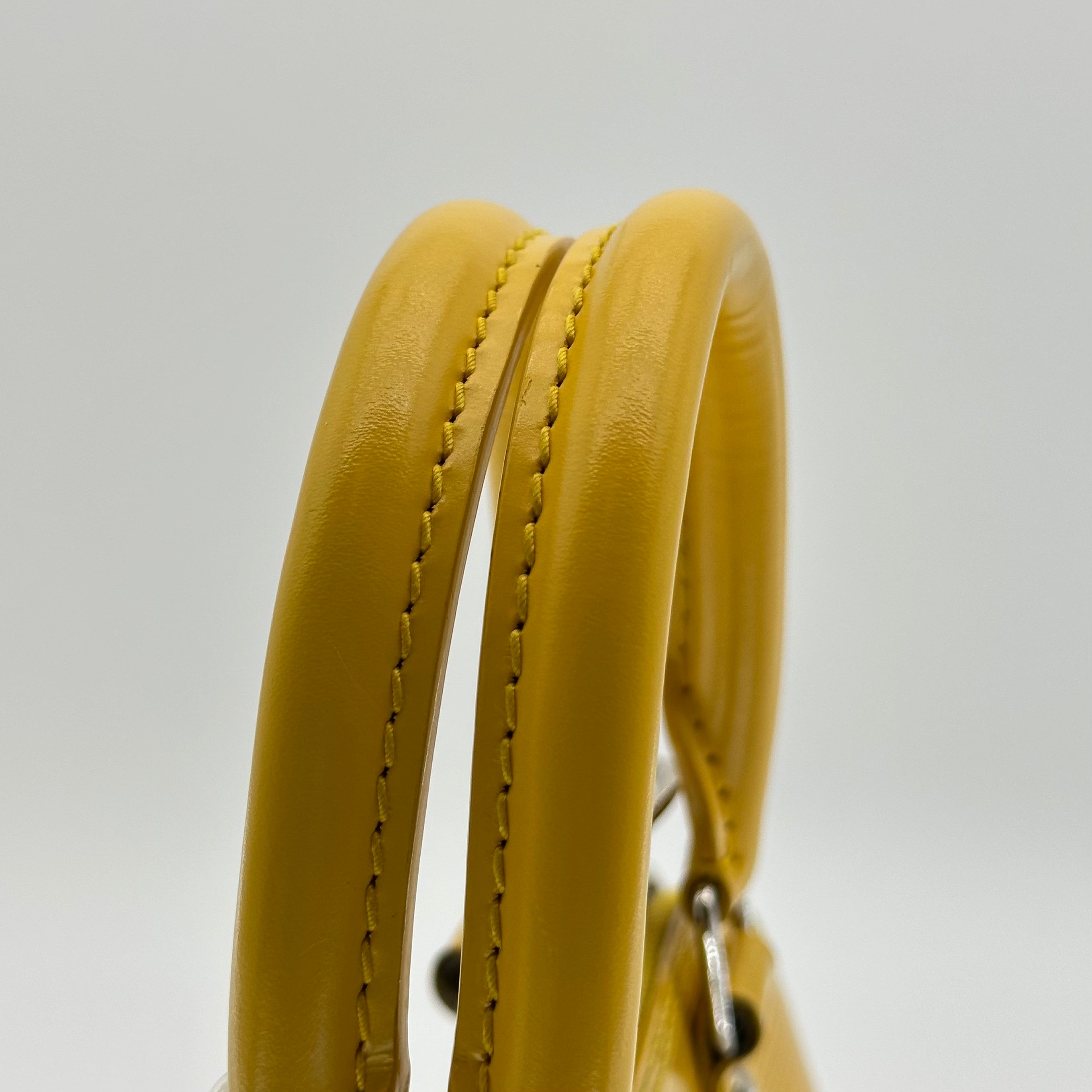 Louis Vuitton M40866 Epi Alma BB Tasche Gelbes Leder