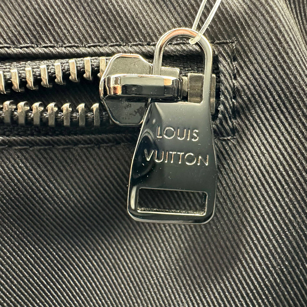 Louis Vuitton-Monogram Canvasm Eclipse Messenger Voyage PM M40511