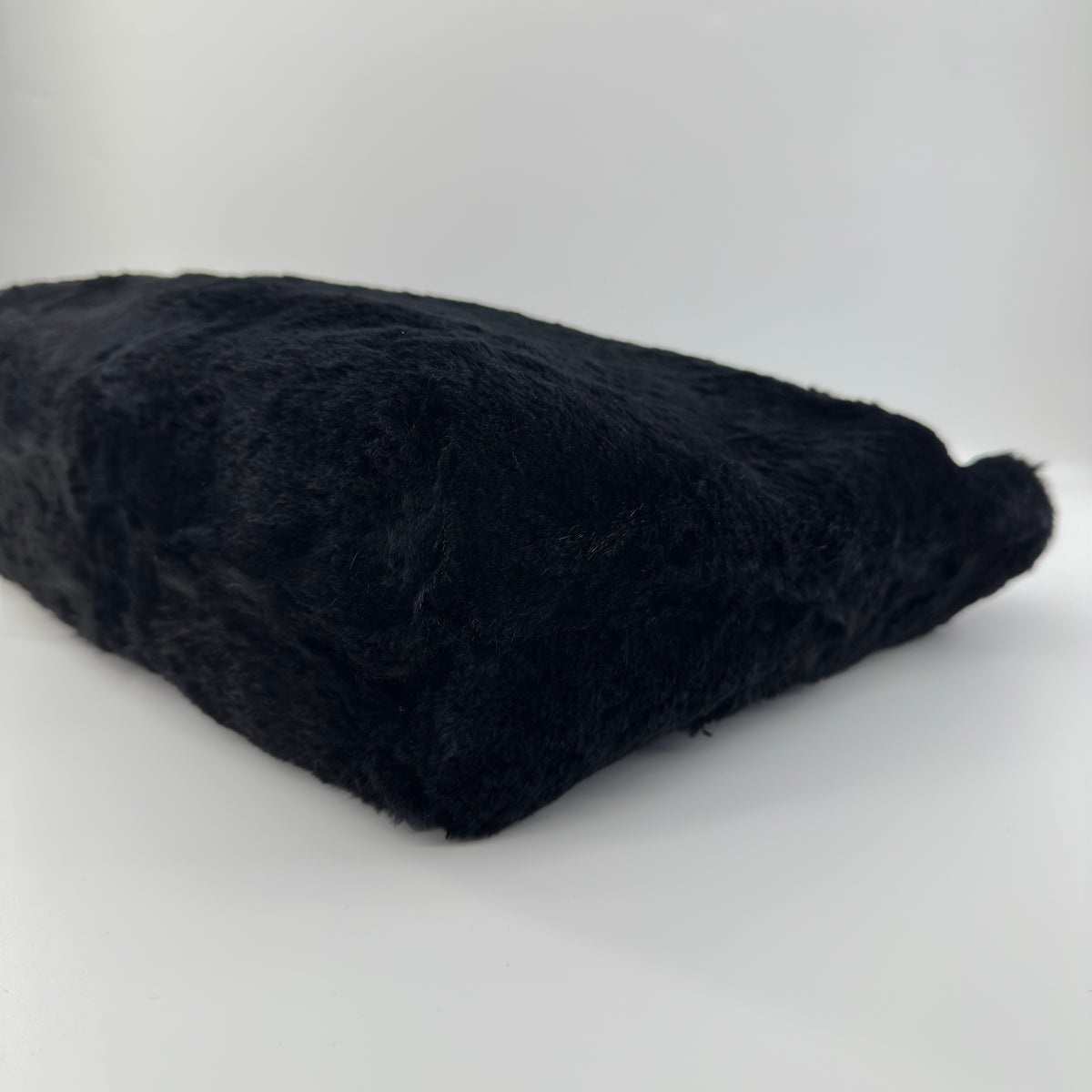 ▼JAPAN ONLY▼CHANEL Rabbit Fur Chain Tote Bag with CC Logo Black 6XXXXXX